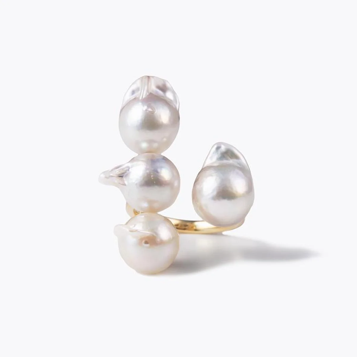 アンナ ダイヤモンドの「ユニーク アコヤ パール」オープンリング