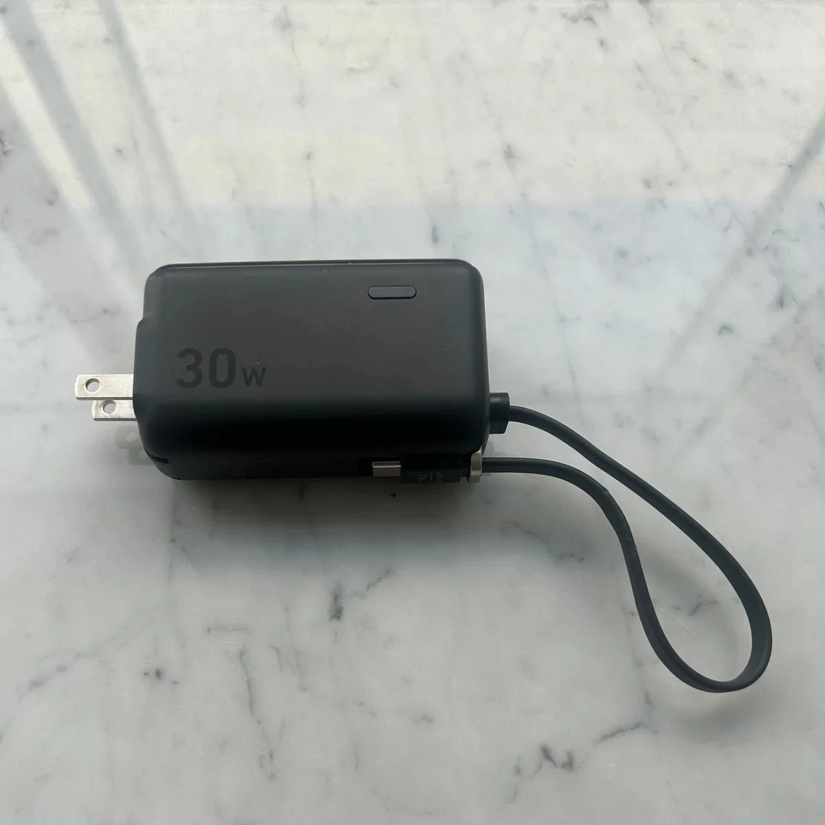 Anker モバイルバッテリー 「Power Bank」 (30W, Fusion, Built-In USB-C ケーブル)