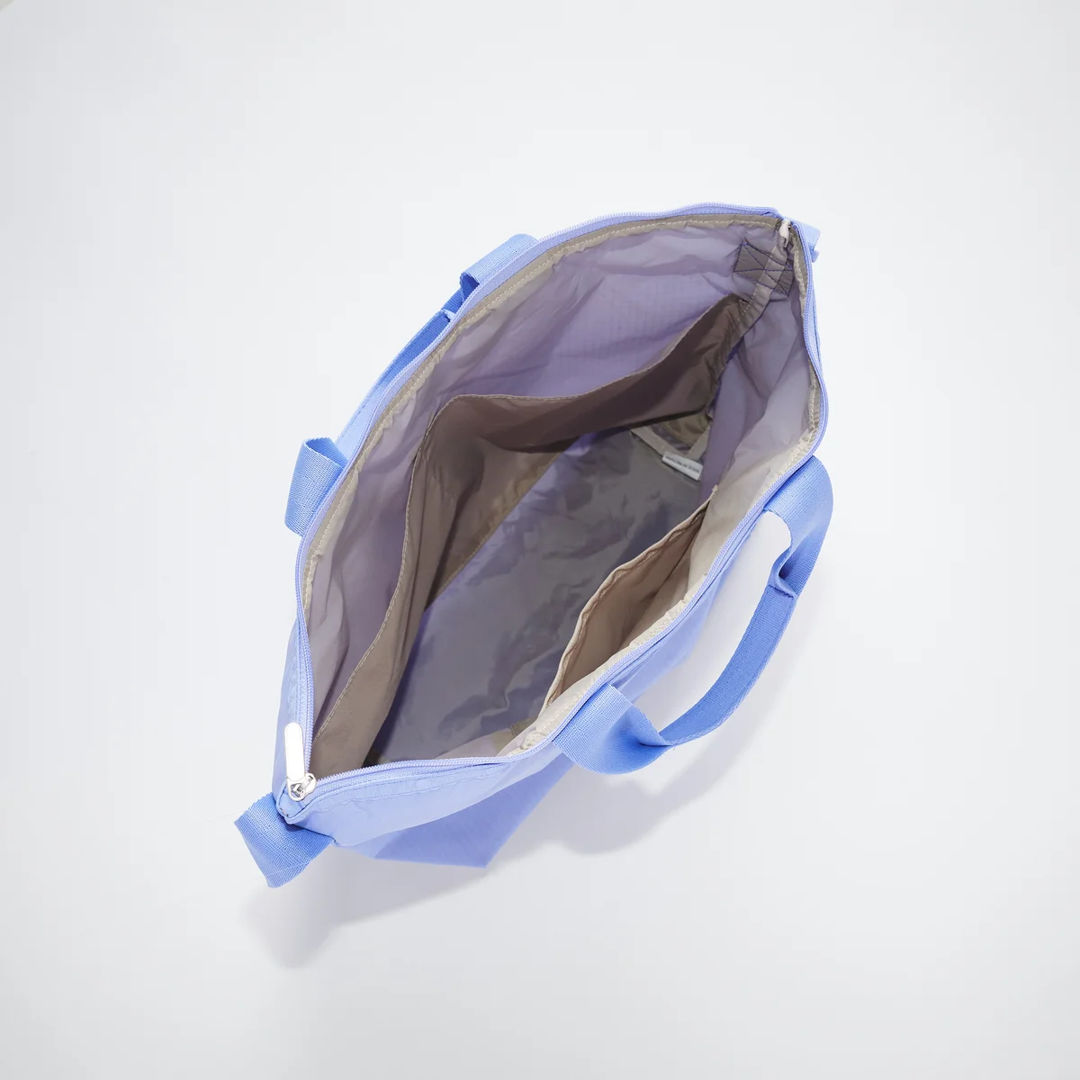 レスポートサックのバッグ「DELUXE EASY CARRY TOTE」の内部