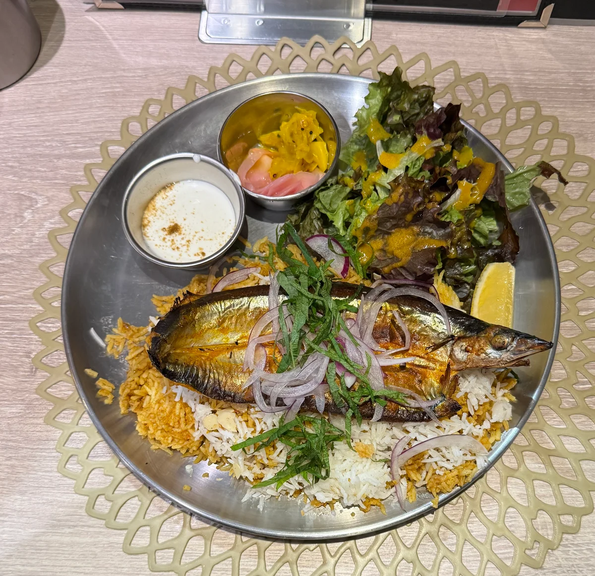 東京駅　ヤエチカ　東京カレーカルテット　カレー＆ビリヤニ ニルヴァーナTokyo　ビリヤニ