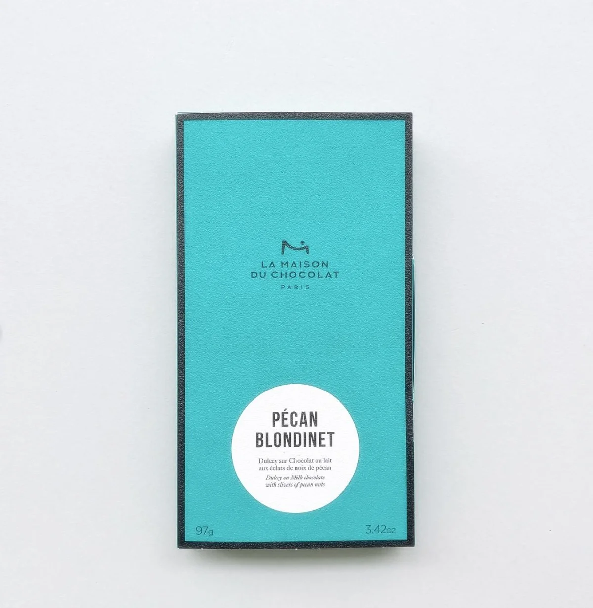 ラ・メゾン・デュ・ショコラのペカン ブロンディネのパッケージ。気品あふれるターコイズブルーのボックス入り!
