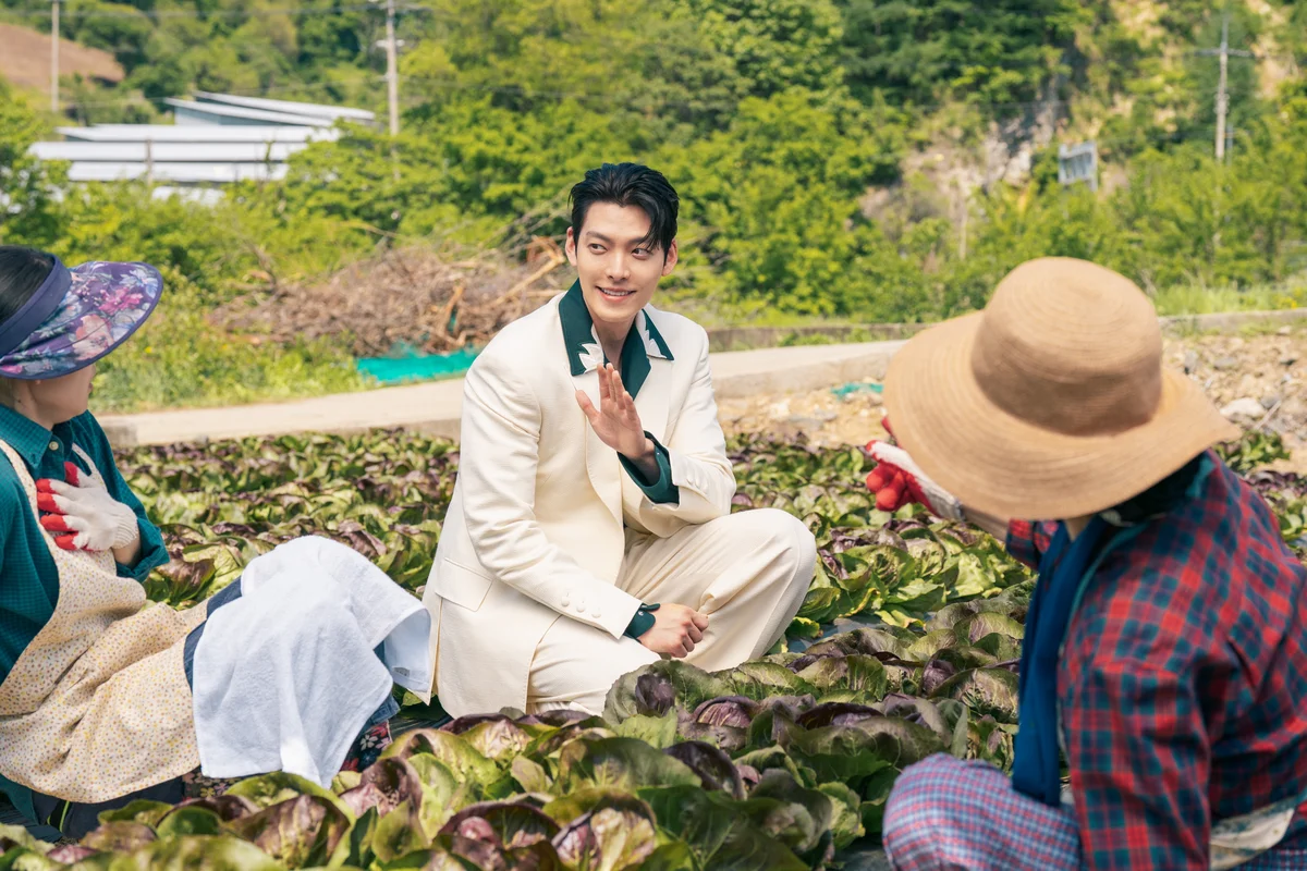 2025年Netflix新作韓国ドラマ　おすすめ　人気　キム・ウビン『魔法のランプにお願い』の場面写真