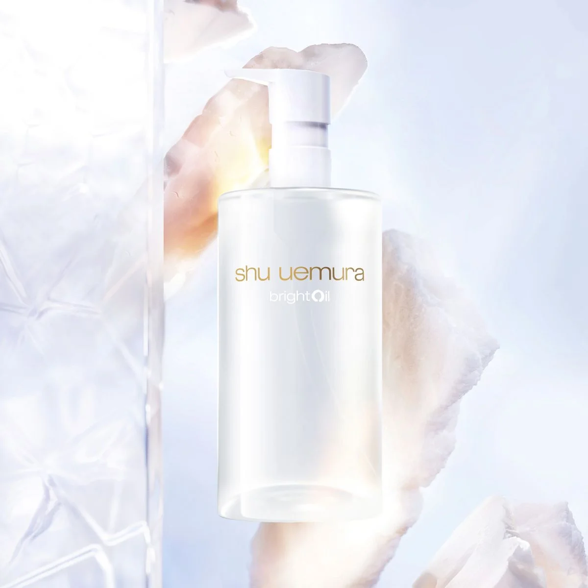 シュウ ウエムラ ブライト クレンジング オイル 150ml ￥5,720／450ml ￥13,200〈2026年2月6日発売〉