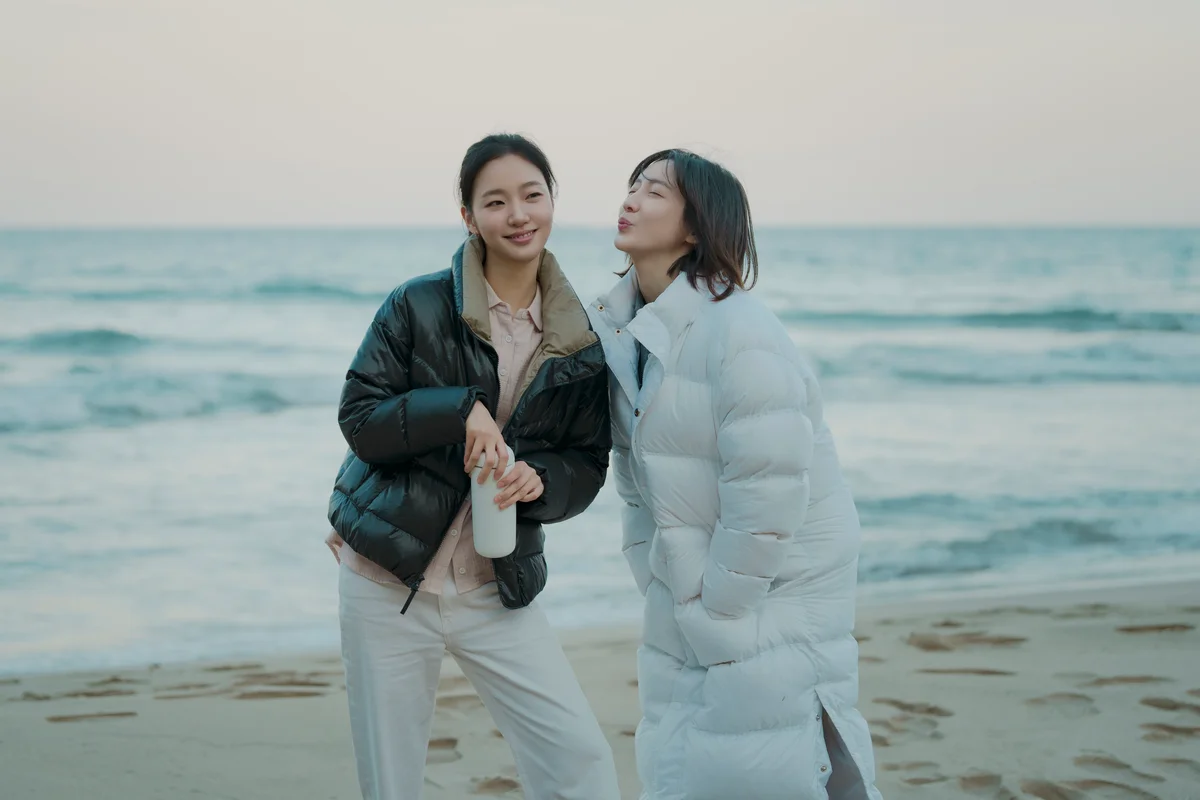 Netflix韓ドラ『ウンジュンとサンヨン』2025年下半期おすすめ韓国ドラマ キム・ゴウン、パク・ジヒョン 場面写真