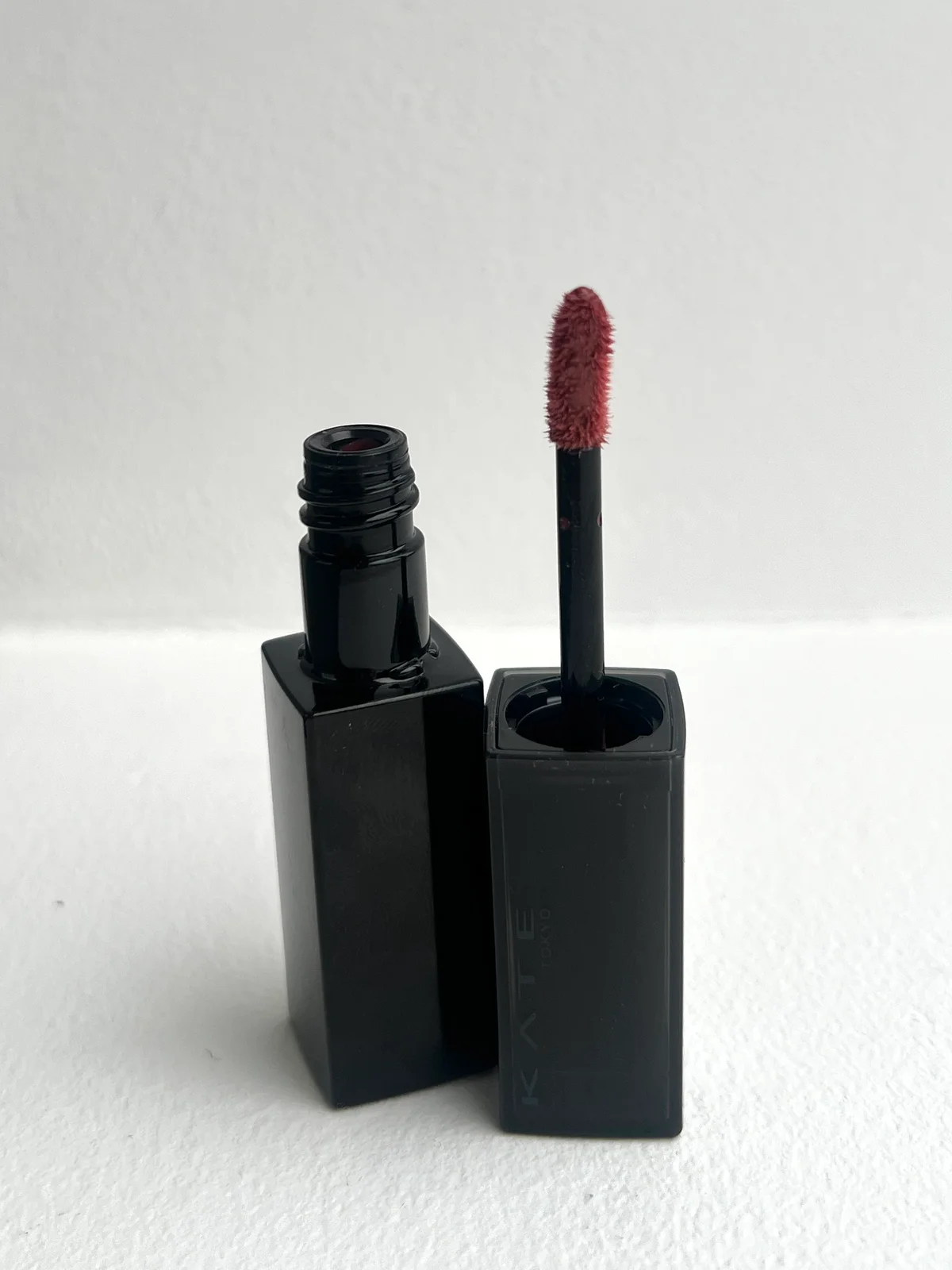 ケイト リップモンスター クリスタルポッド CP01の画像