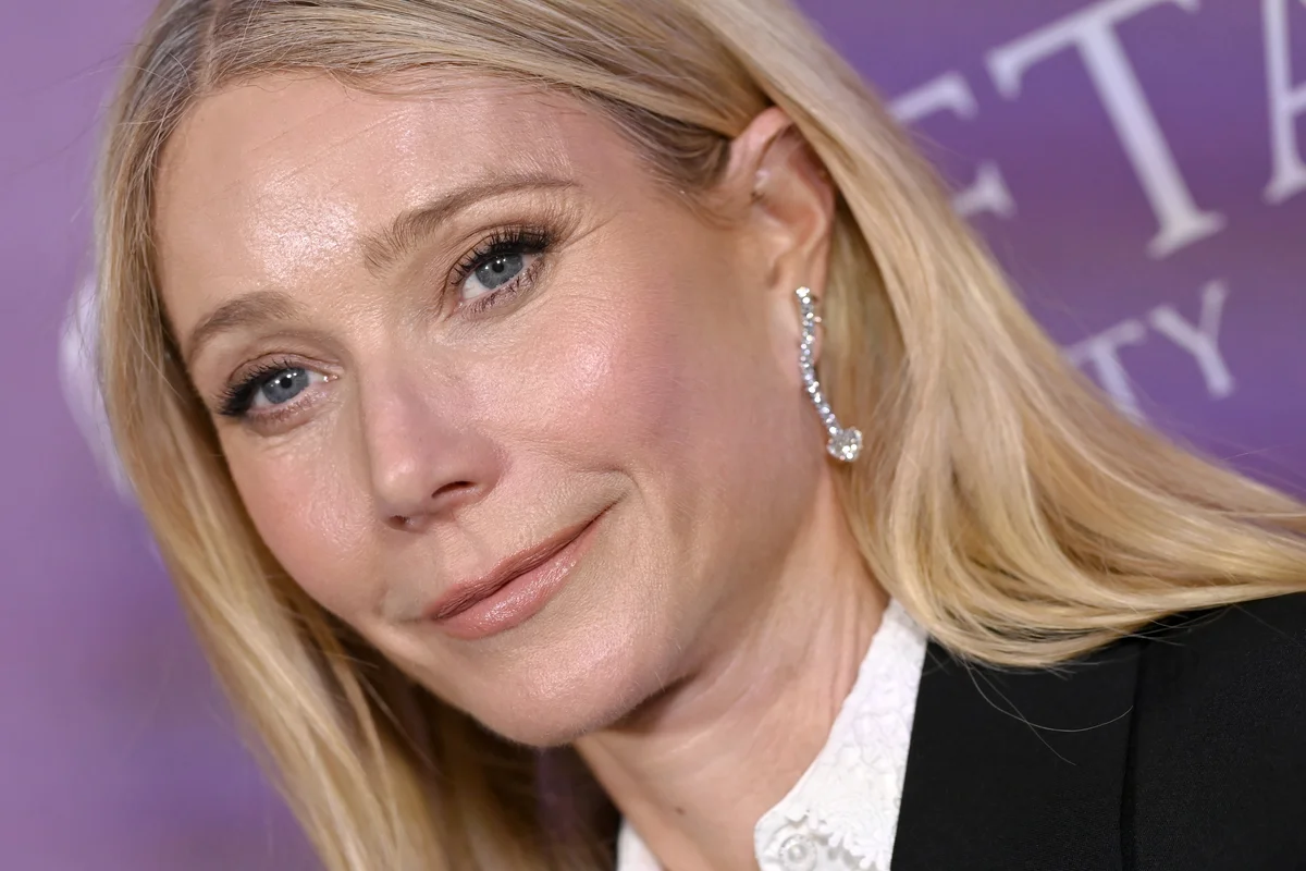 グウィネス・パルトロー、イケメン息子が母の画像_1