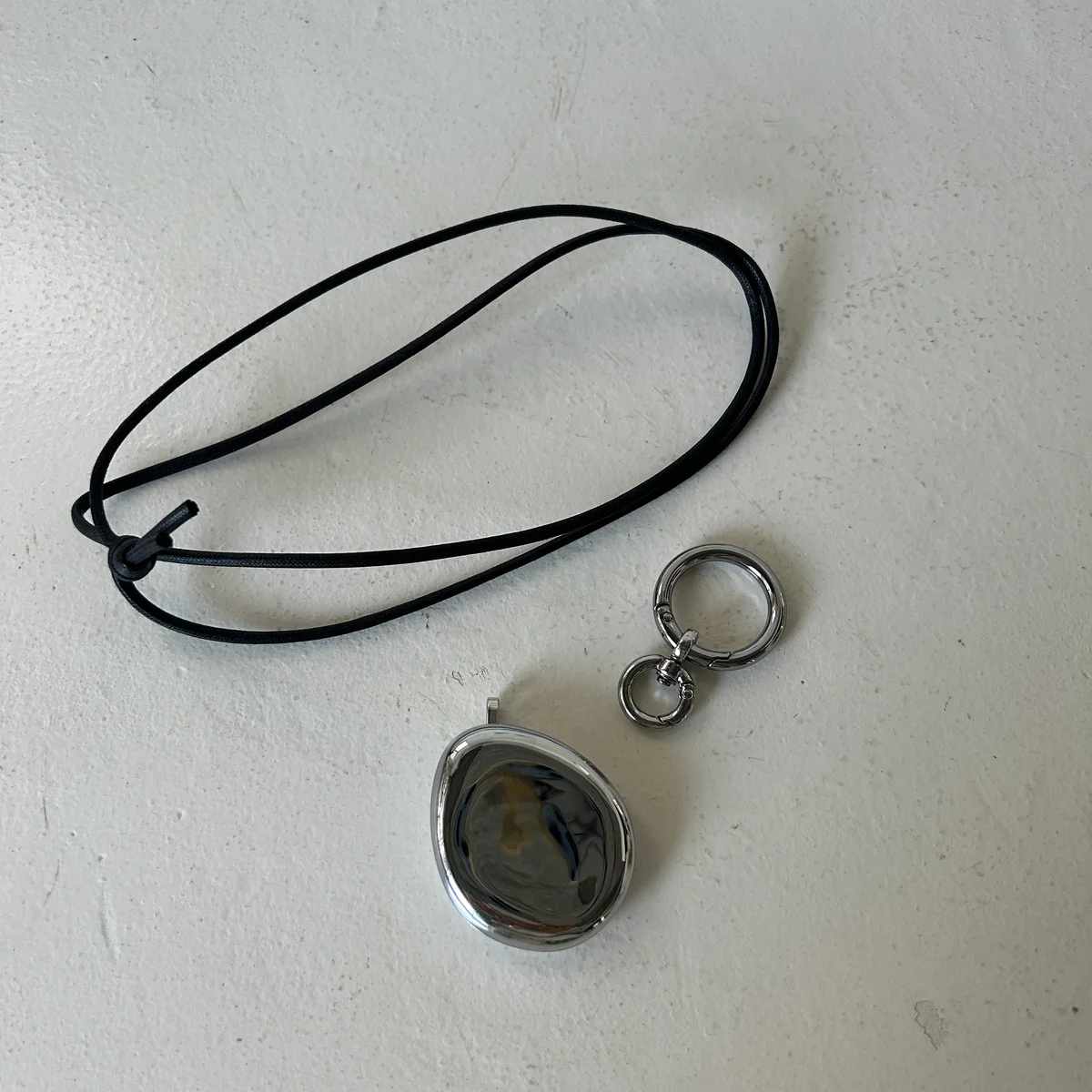 ネイル&リップバーム GIU YOUR BALMのセット