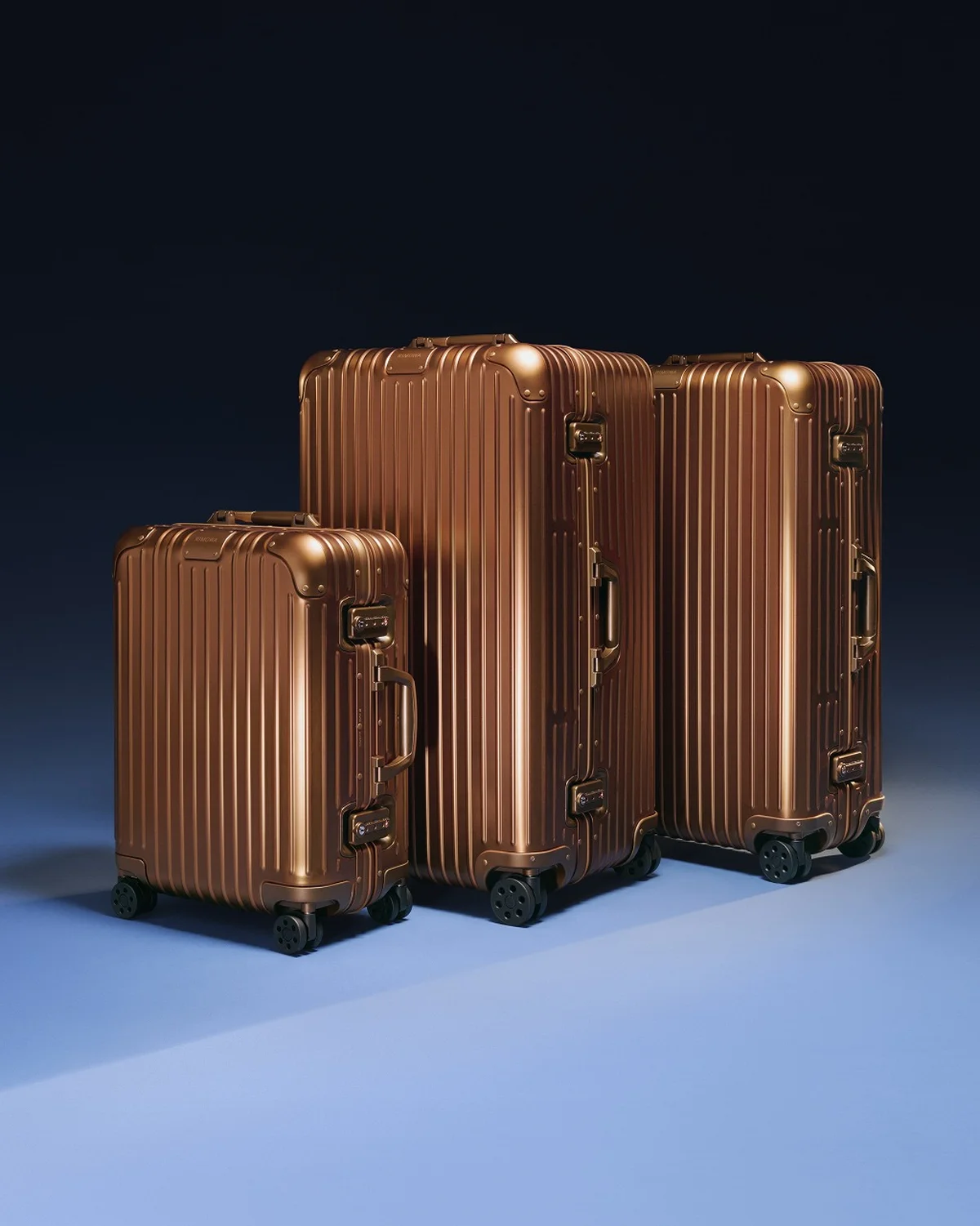 RIMOWA（リモワ）のスーツケース、限定カラーブロンズ
