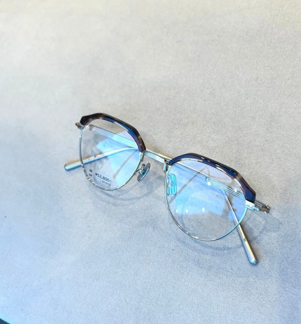 SEESAW SPECTACLES　シーソースペクタクルズ　眼鏡店　メガネ　アイウェア　ルネッタバダ　ブロウタイプ