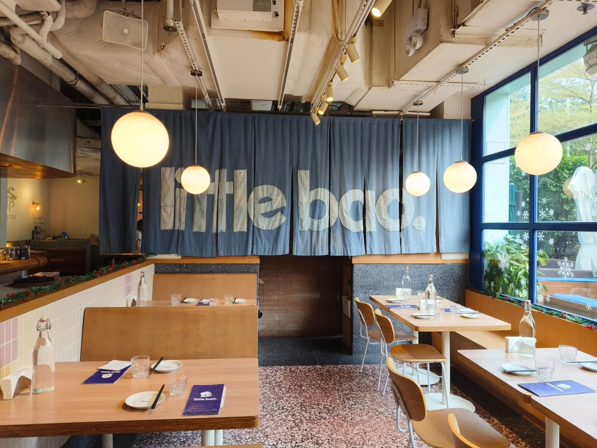 Little Bao DINERコーズウェイ ベイ店内