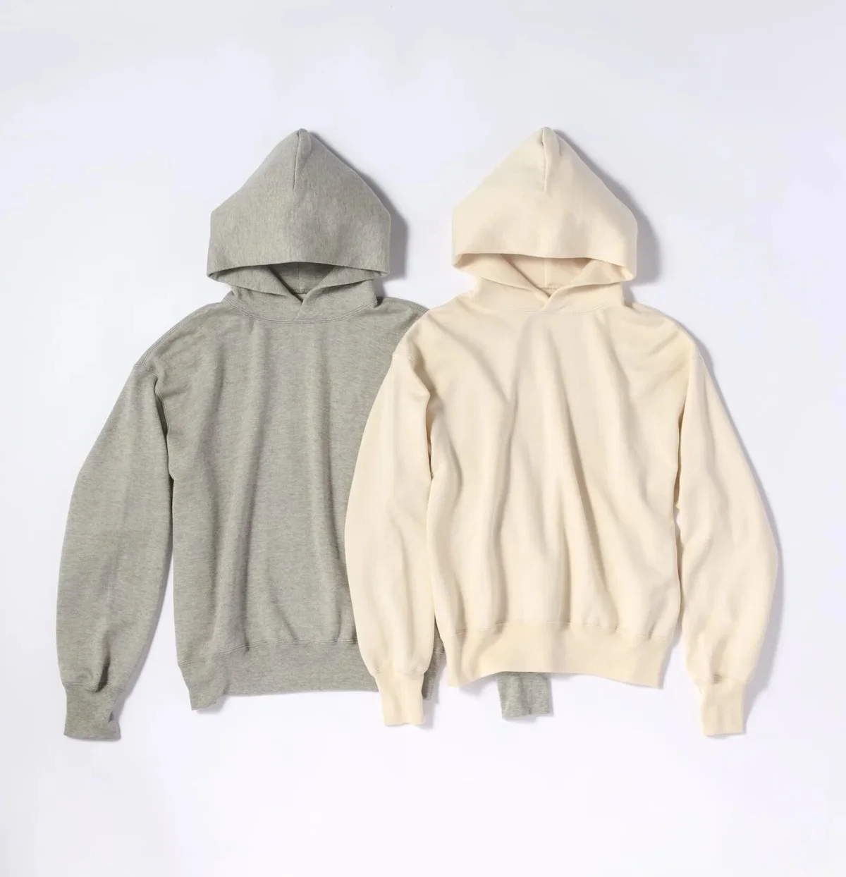 リフィル　小顔に見える　パーカ