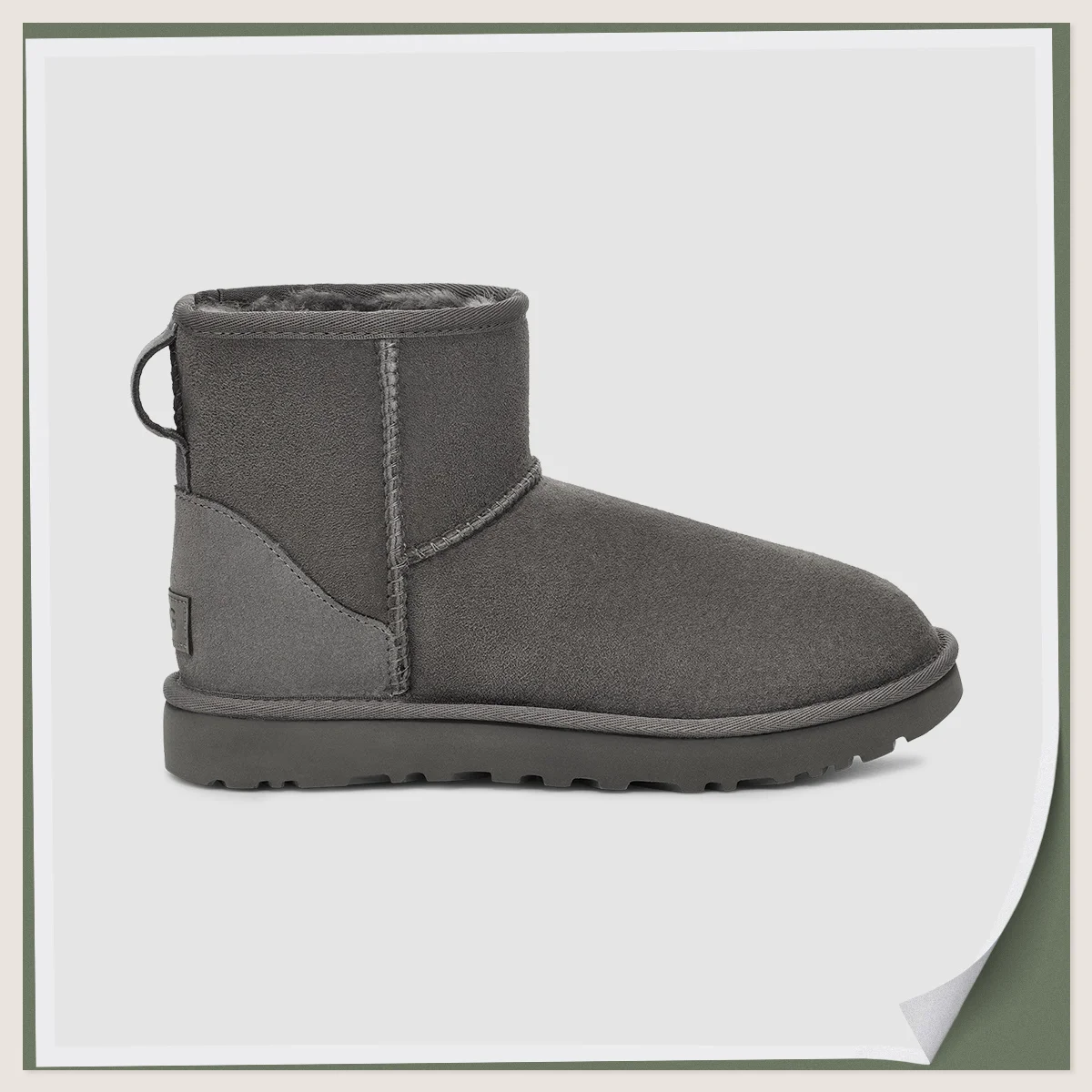 2025年冬ブーツ　UGG（アグ）のムートンブーツ　「クラシック ミニ II」〈ヒール約3.2cm〉¥29,700