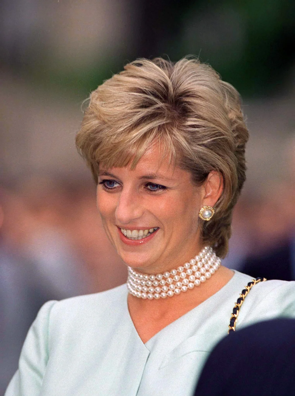 ダイアナ妃　ダイアナ元妃　Princess Diana　チャールズ皇太子　ダイアナ妃のウエディングドレス姿　ダイアナ妃とチャールズ皇太子の挙式