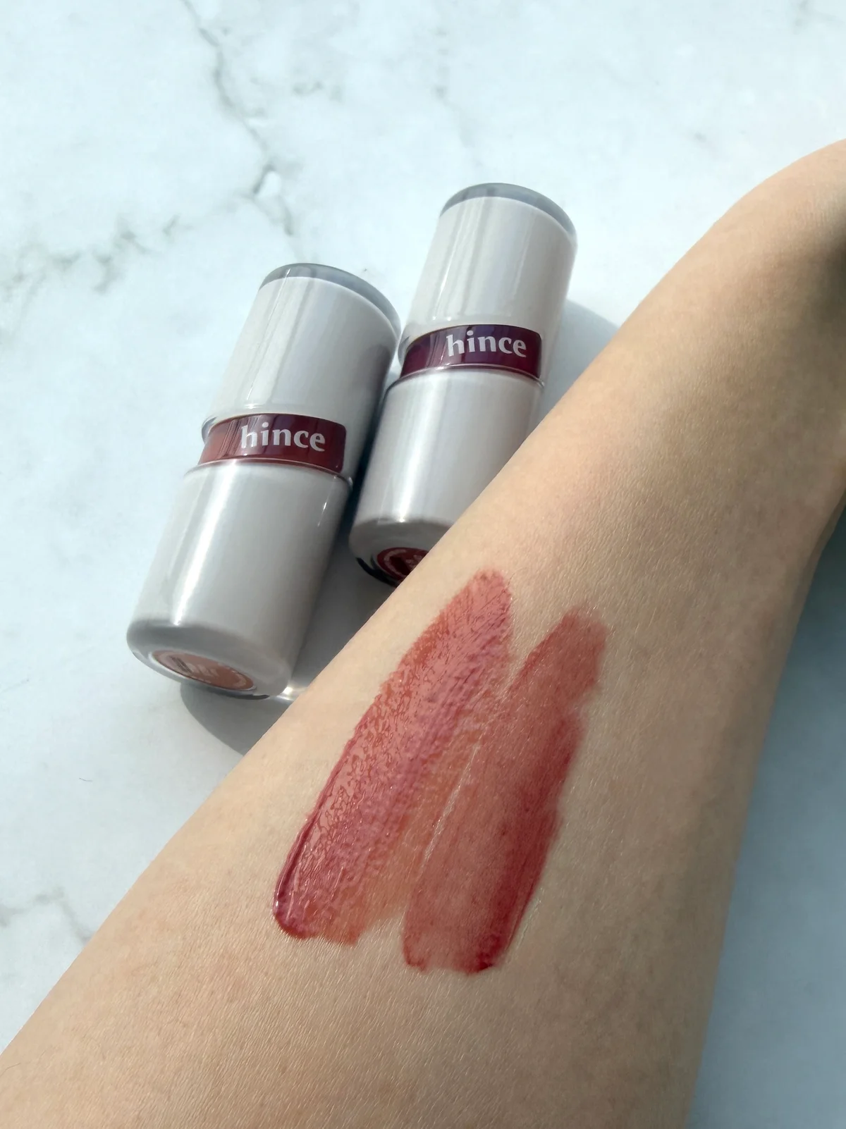 R031とR032のスウォッチ