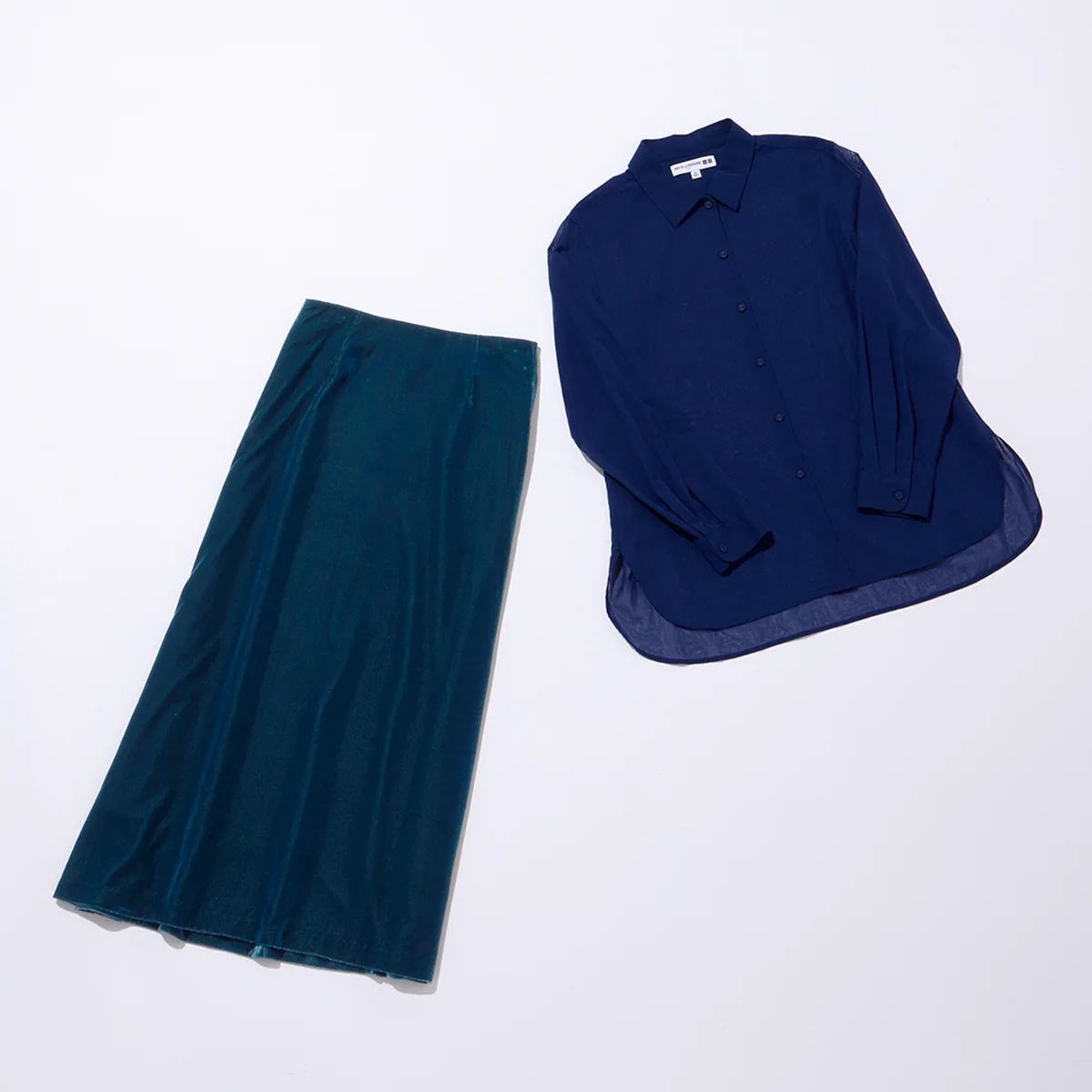 イネス・ド・ラ・フレサンジュのシャツとスカート