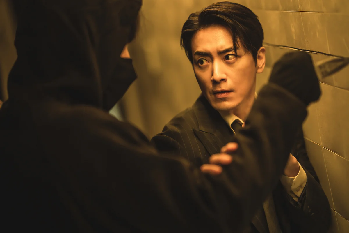 Netflix最新韓国ドラマ　イ・ジュニョク『広場』場面写真
