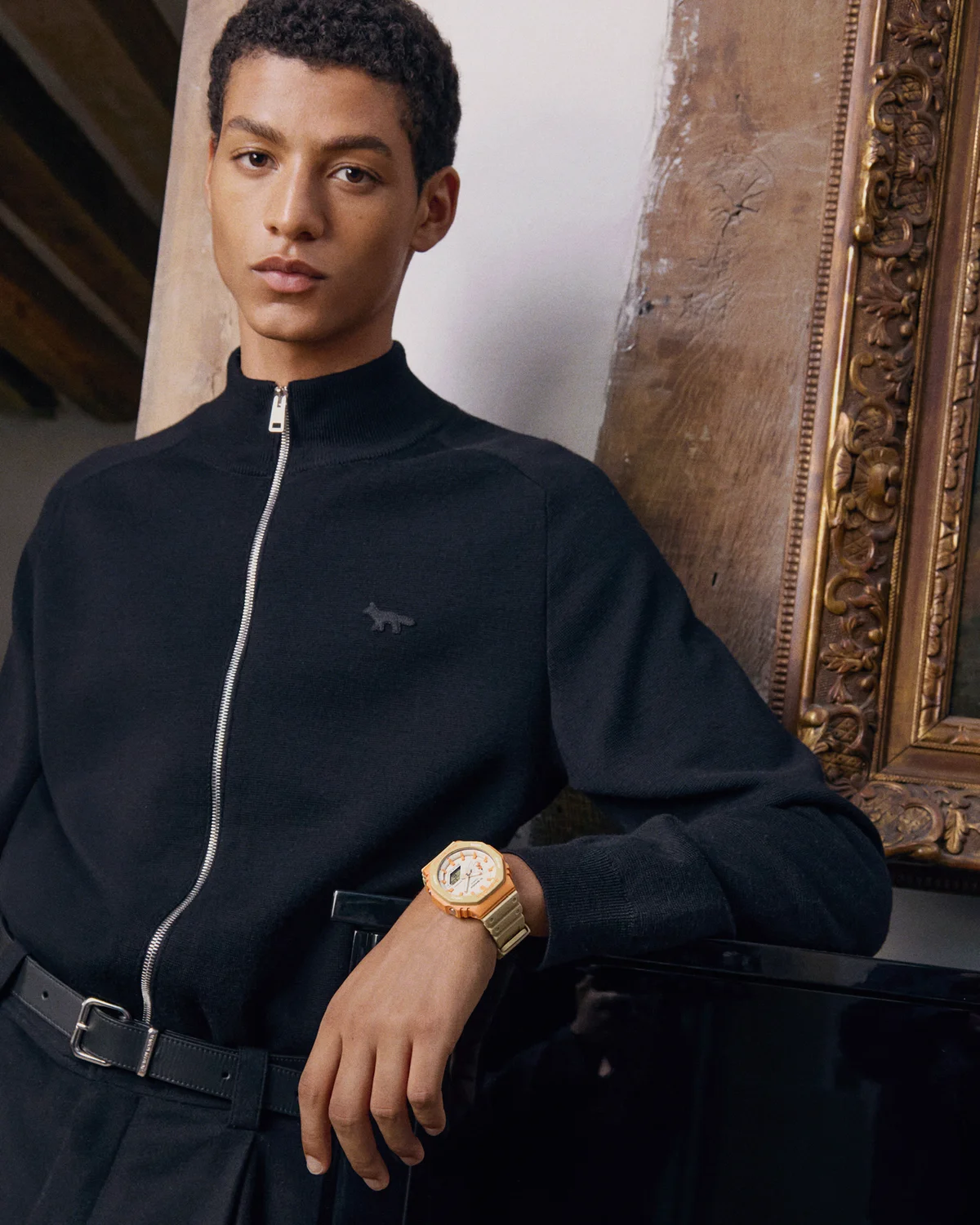 【メゾン キツネ】と【カシオ】の「G-Sの画像_3