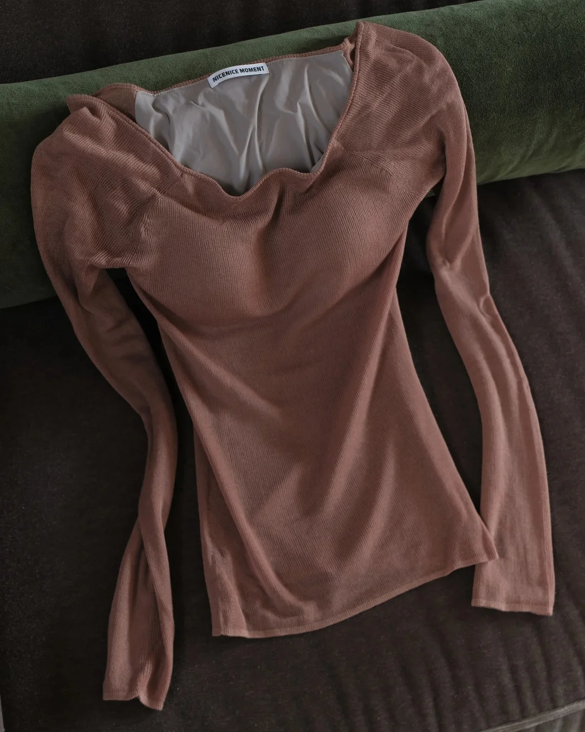 ナイスナイスモーメント　カップつき　トップス