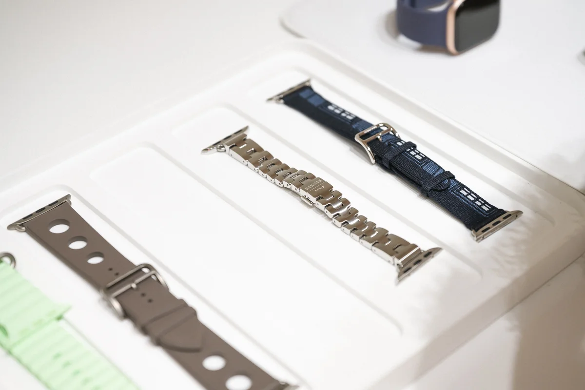 「グランHファン」バンドほか、Apple Watch Hermès Seriesのストラップ