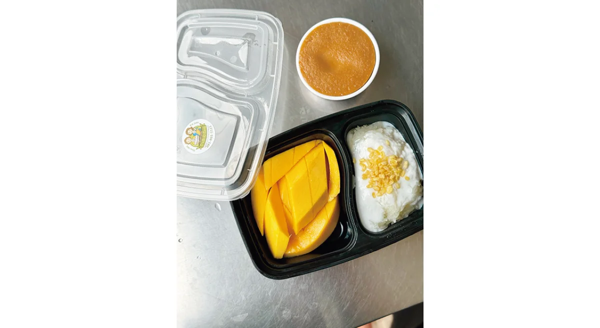 Pa Lek-Pa Yai Mango Sticky Rice