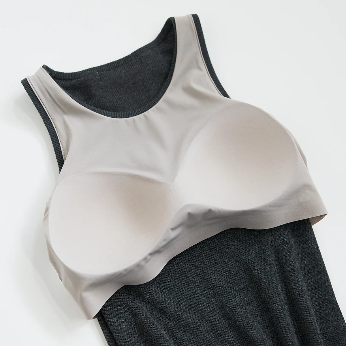 SPURSHOP別注カシミヤ混カップつき 美ニットトップス アメリカンスリーブ