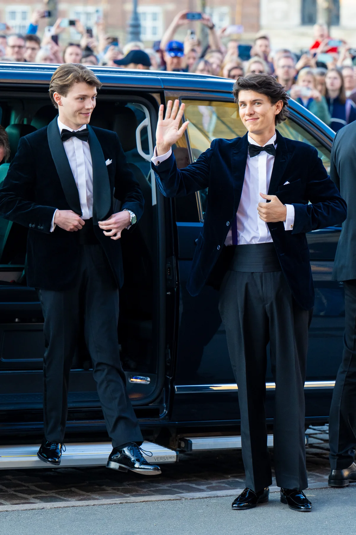 デンマーク国王夫妻、クリスチャン皇太子はの画像_10