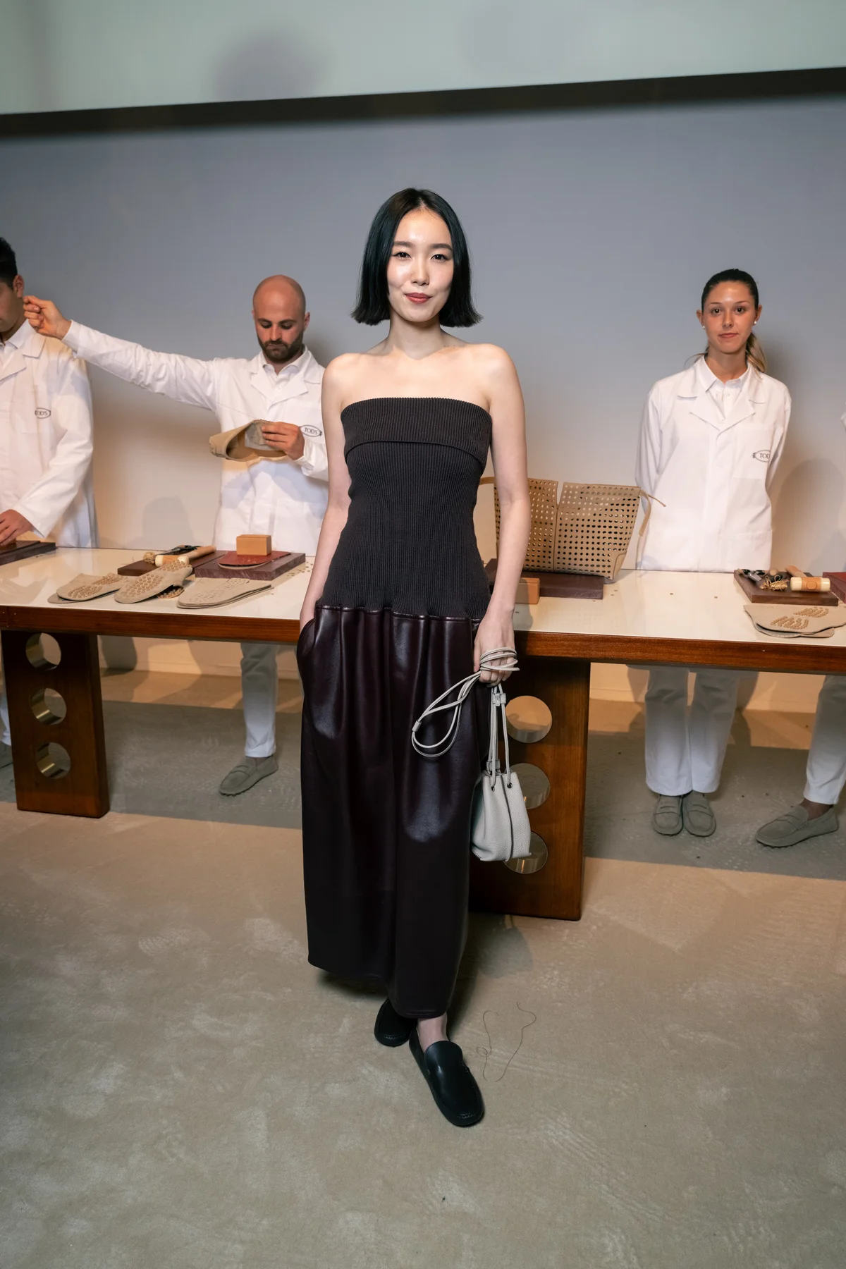 トッズ 2026年春夏コレクションに来場した飯豊まりえさん