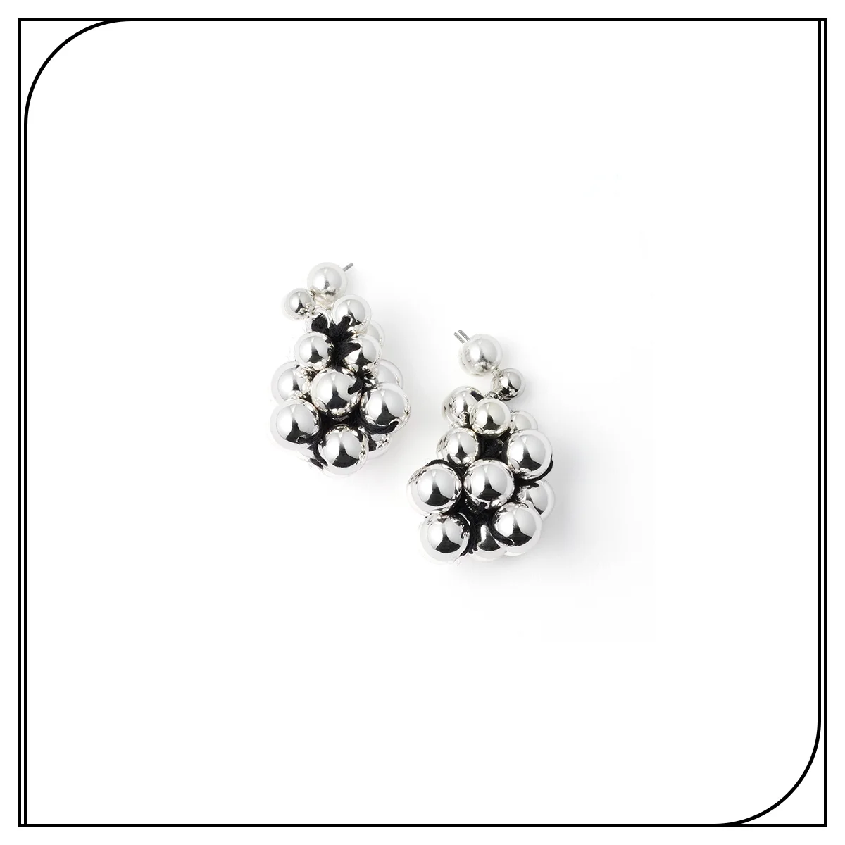 ピアス￥11,000／ノーブル 有楽町マルイ店(インムード)