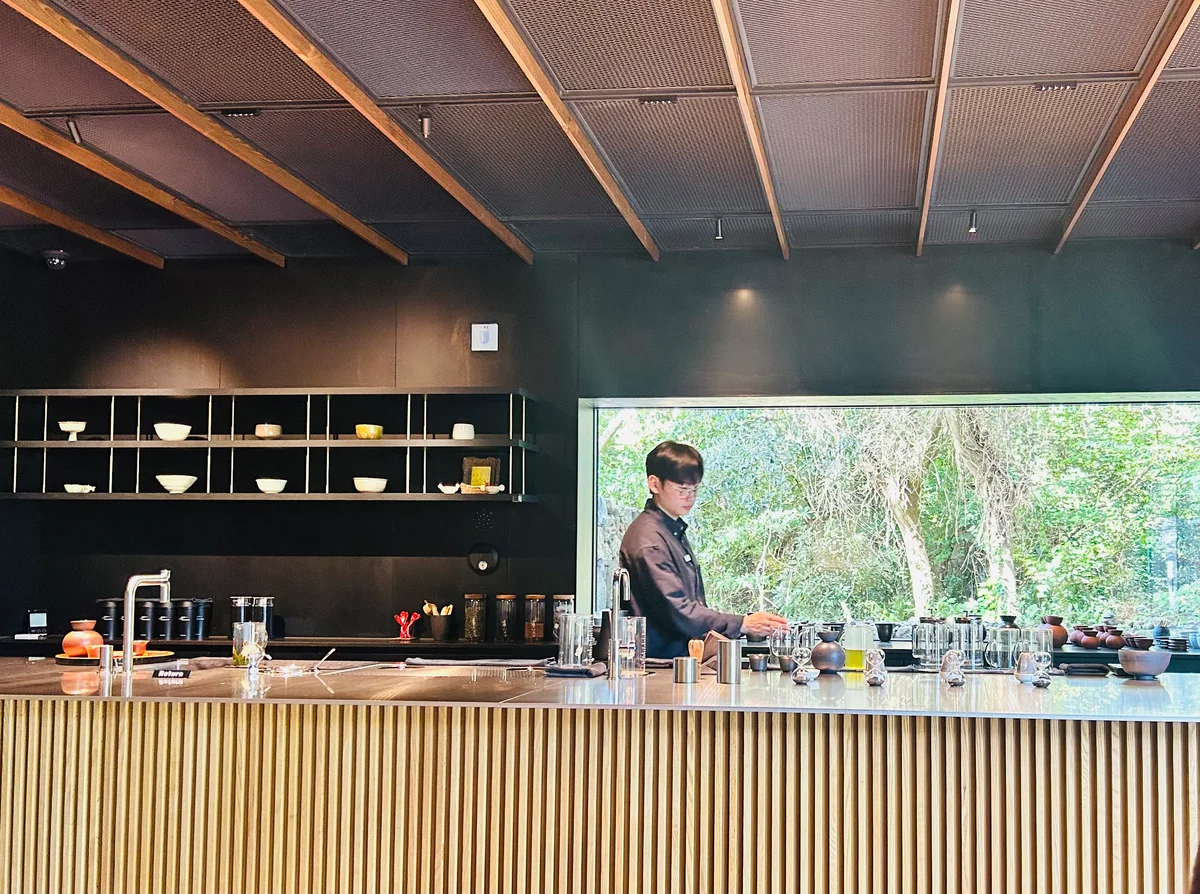 伊丹潤美術館　유동룡미술관