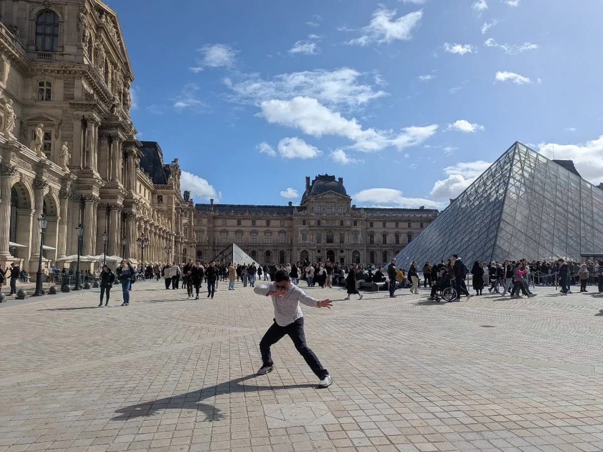 ルーヴル美術館　パリ　