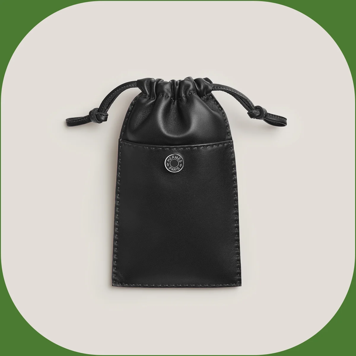 エルメスのスマートフォンケース「ピロ」