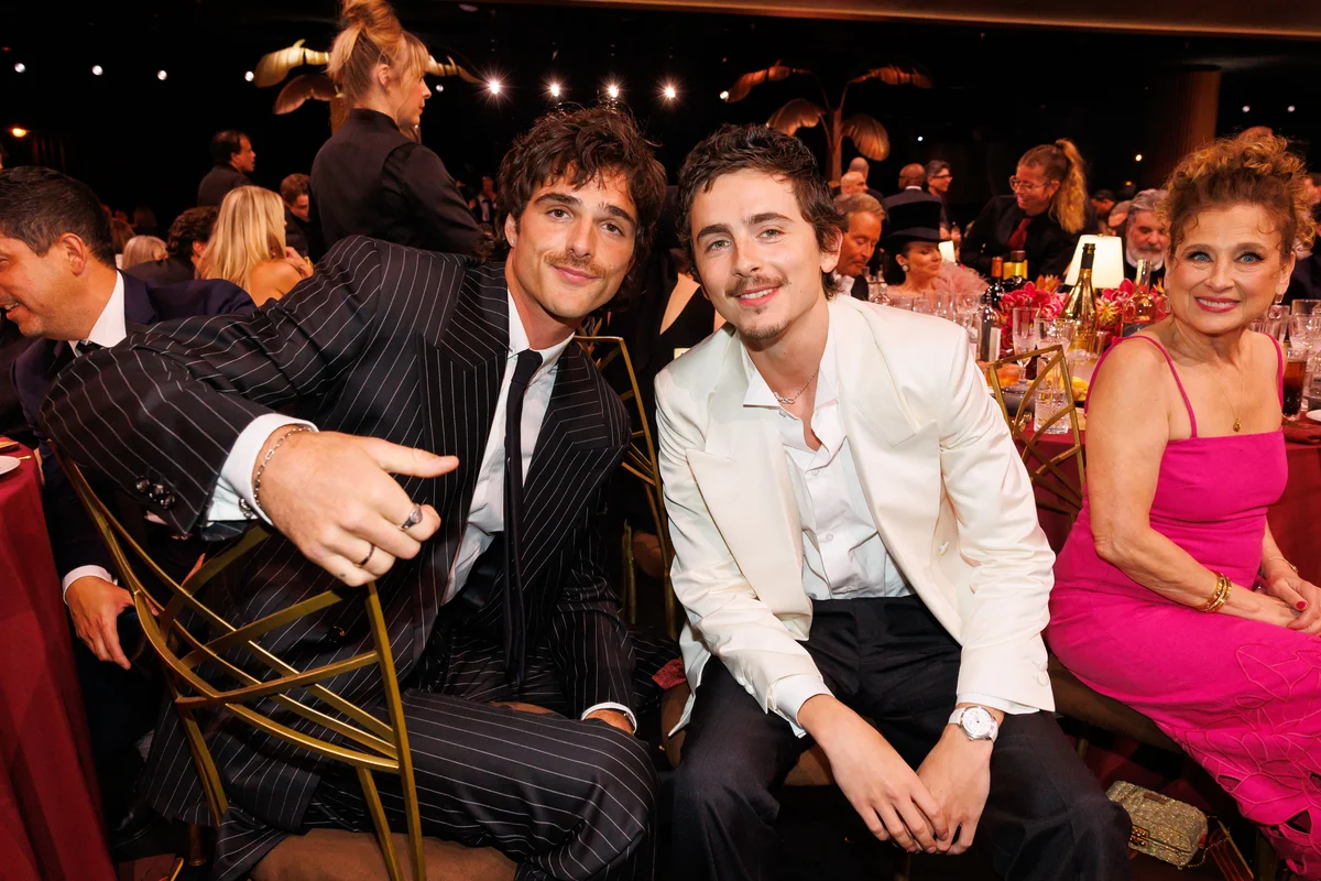 ジェイコブ・エロルディとティモシー・シャラメ