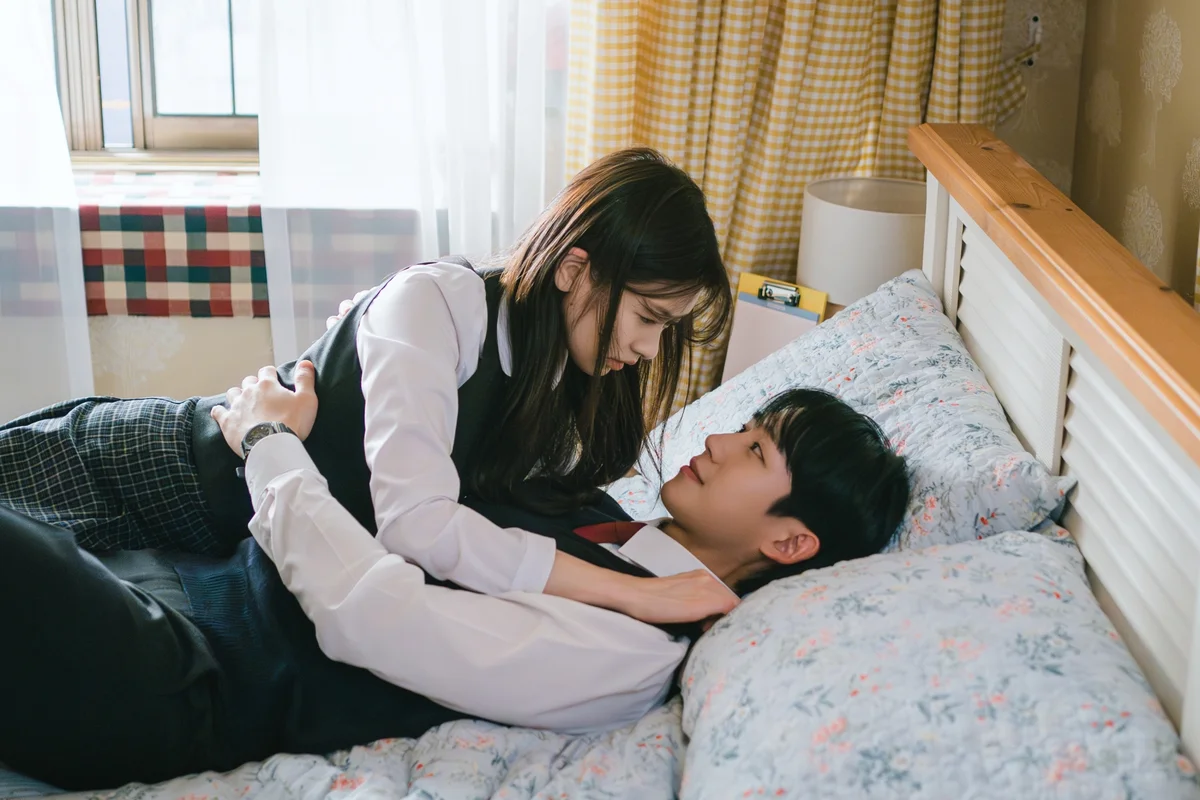 Netflix最新韓国ドラマ「となりのMr.パーフェクト」の場面写真　チョン・ヘイン　チョン・ソミン