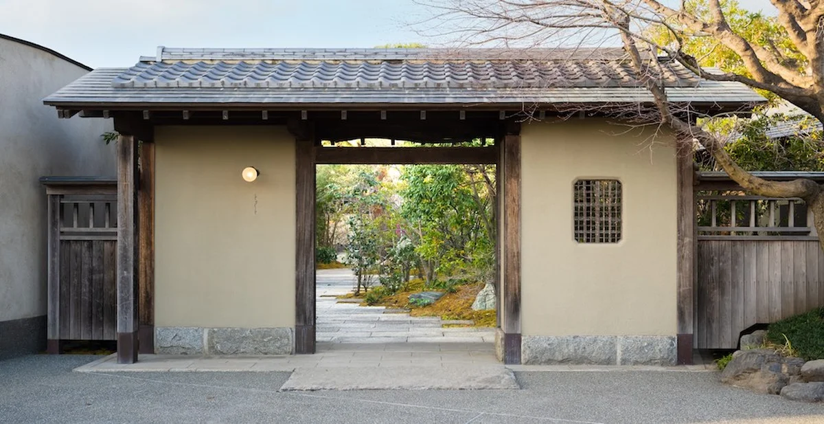 老舗料亭の歴史的建物と庭園が心身を癒すオの画像_1