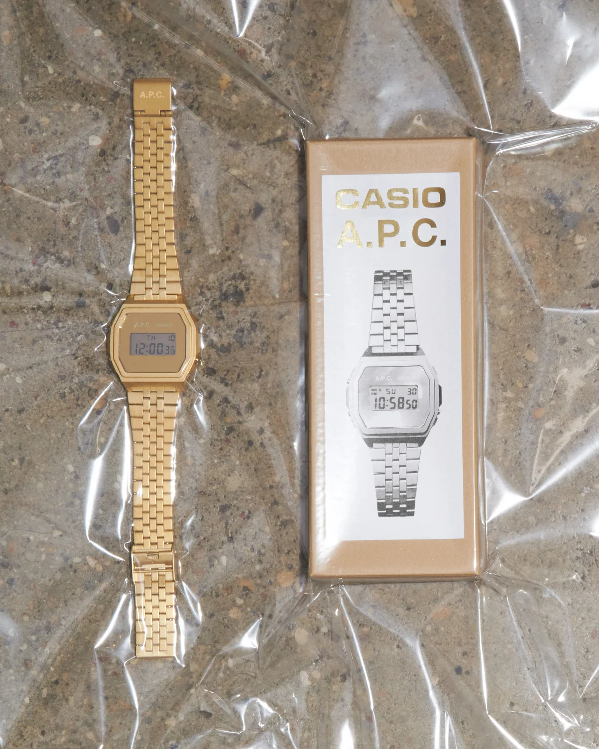 A.P.C.　CASIO　コラボレーションウォッチ