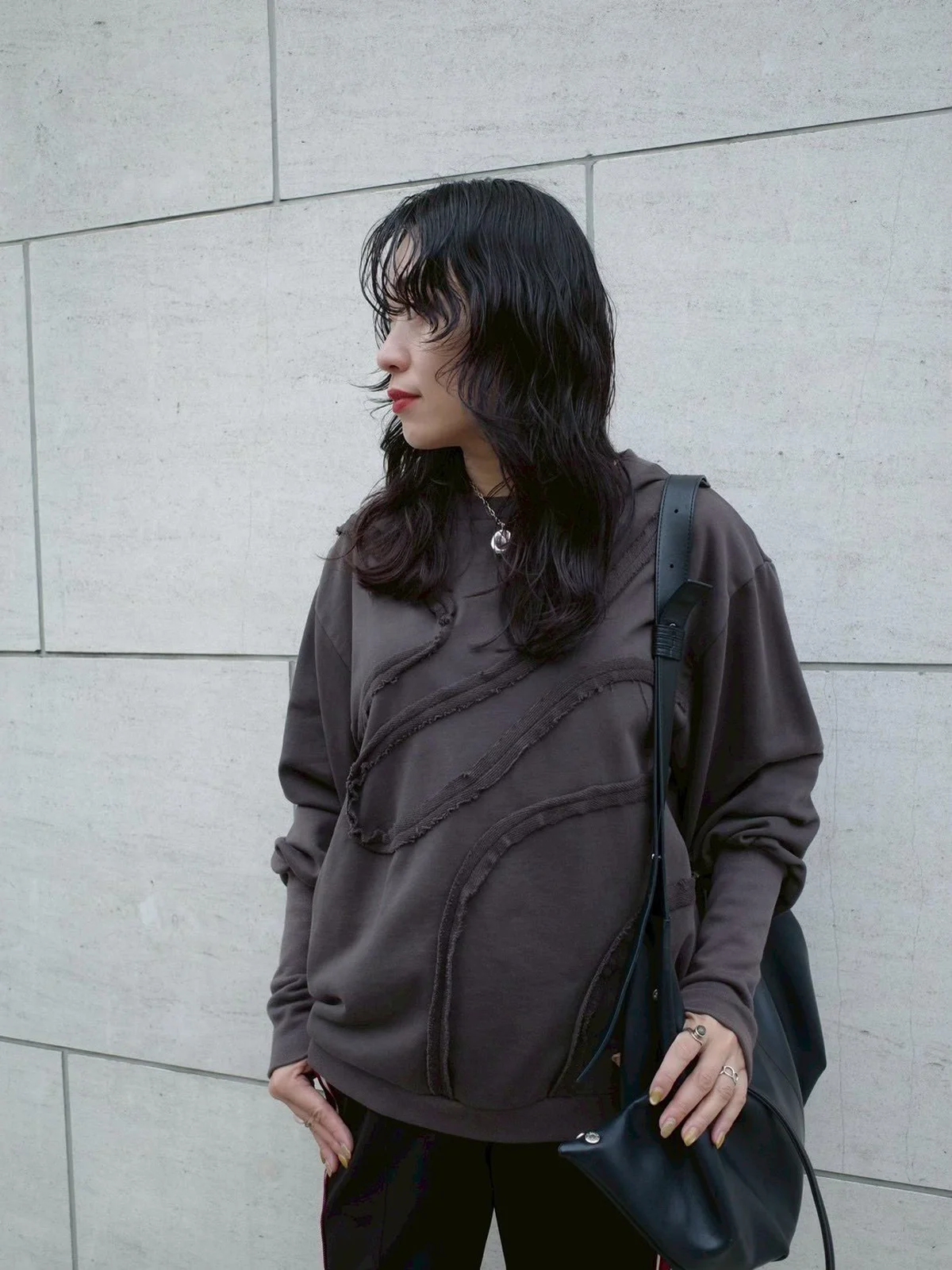 おしゃれな人のスウェットスタイル　スウェット　サハラ　Sahara