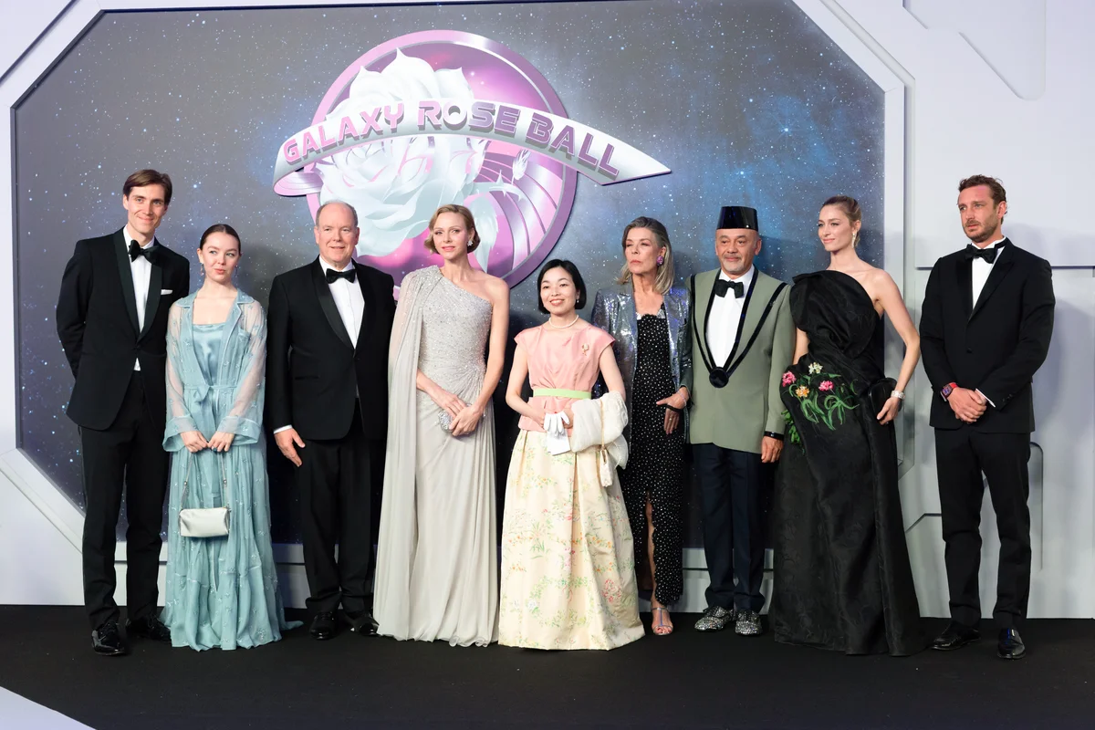 ローズ・ボール2026に出席したモナコロイヤルと彬子女王殿下