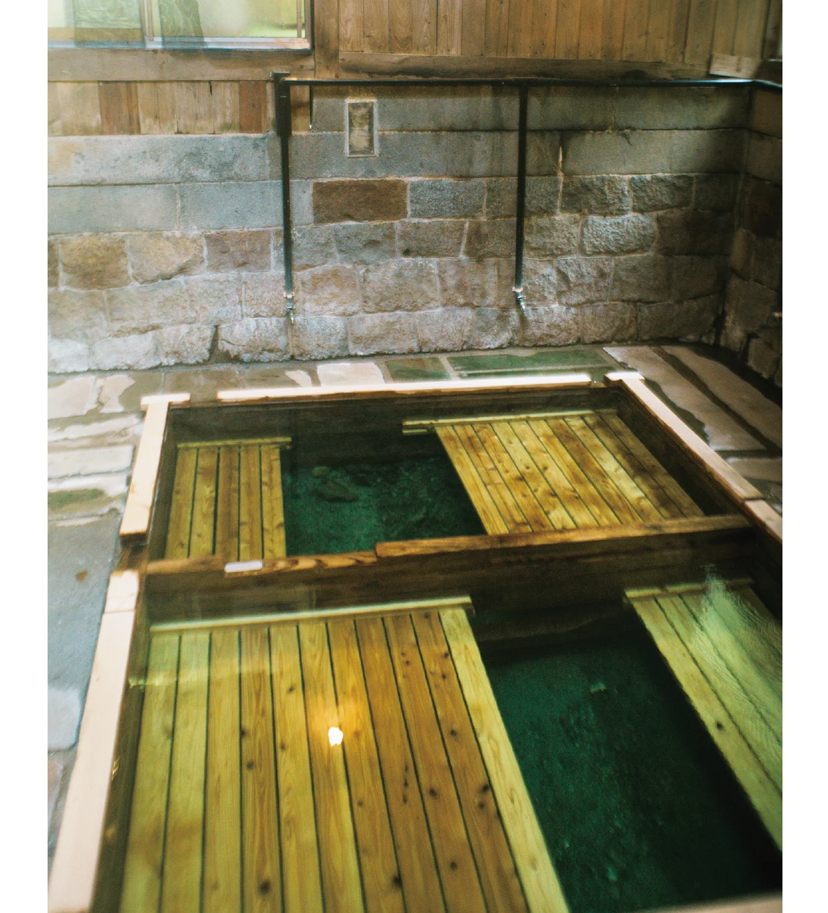 03 湯川内温泉 かじか荘／鹿児島県出水市