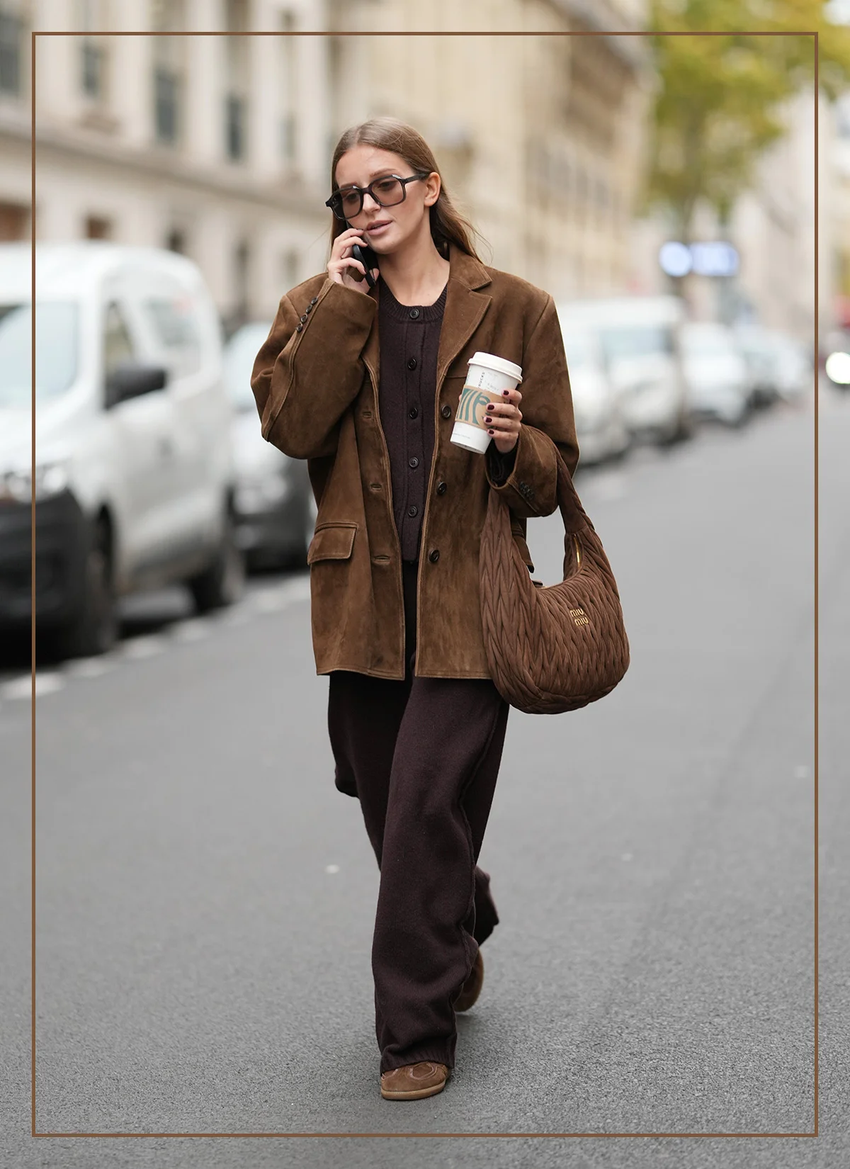 イエローのラグビーシャツを着用したスナップ