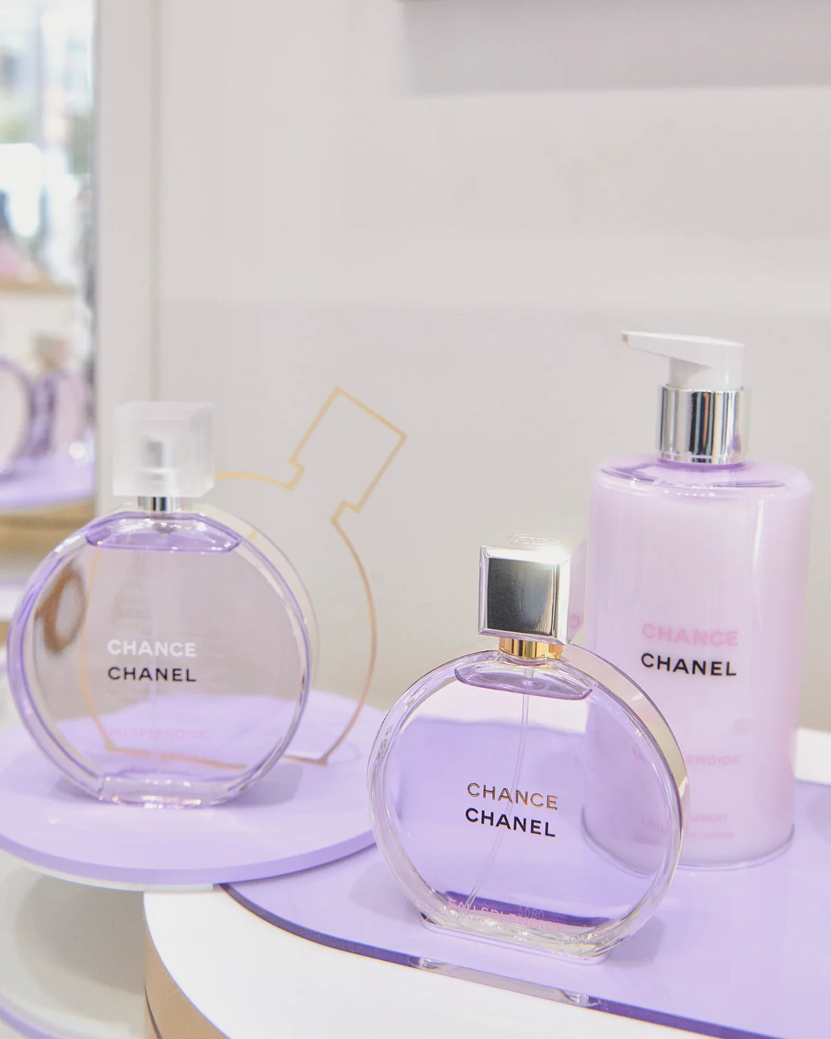 橋本愛が【シャネル】チャンスの期間限定イの画像_5