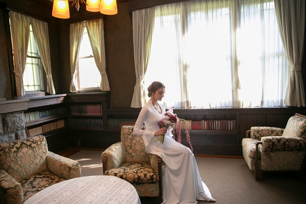 東京・目白台に佇む「旧細川侯爵邸 和敬塾本館」の書斎室。フォトシューティングに