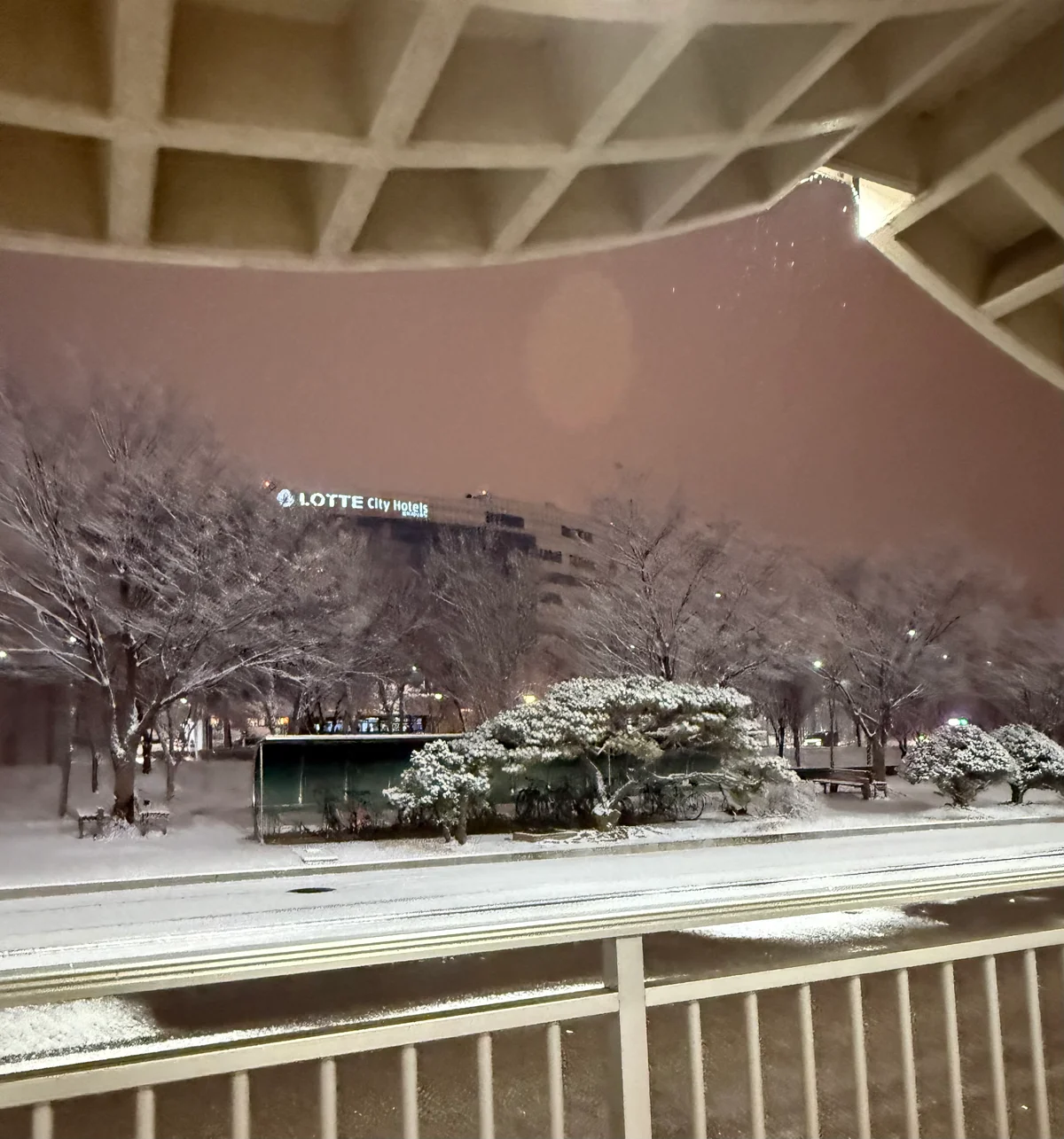 ソウル初雪　金浦空港