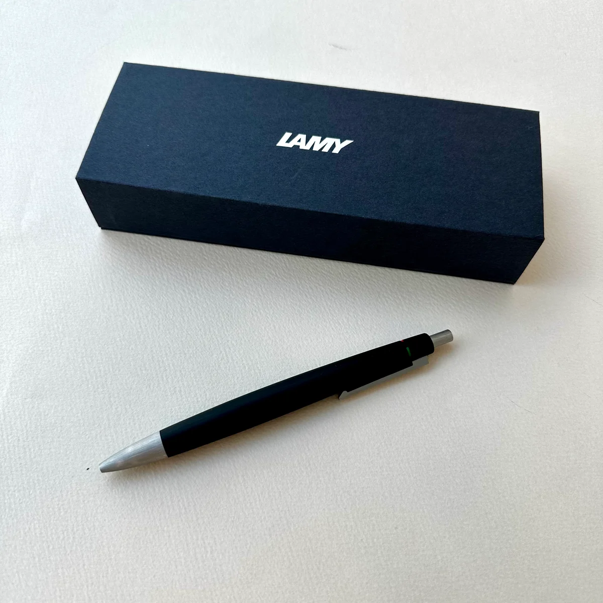 LAMY 2000 4色ボールペン