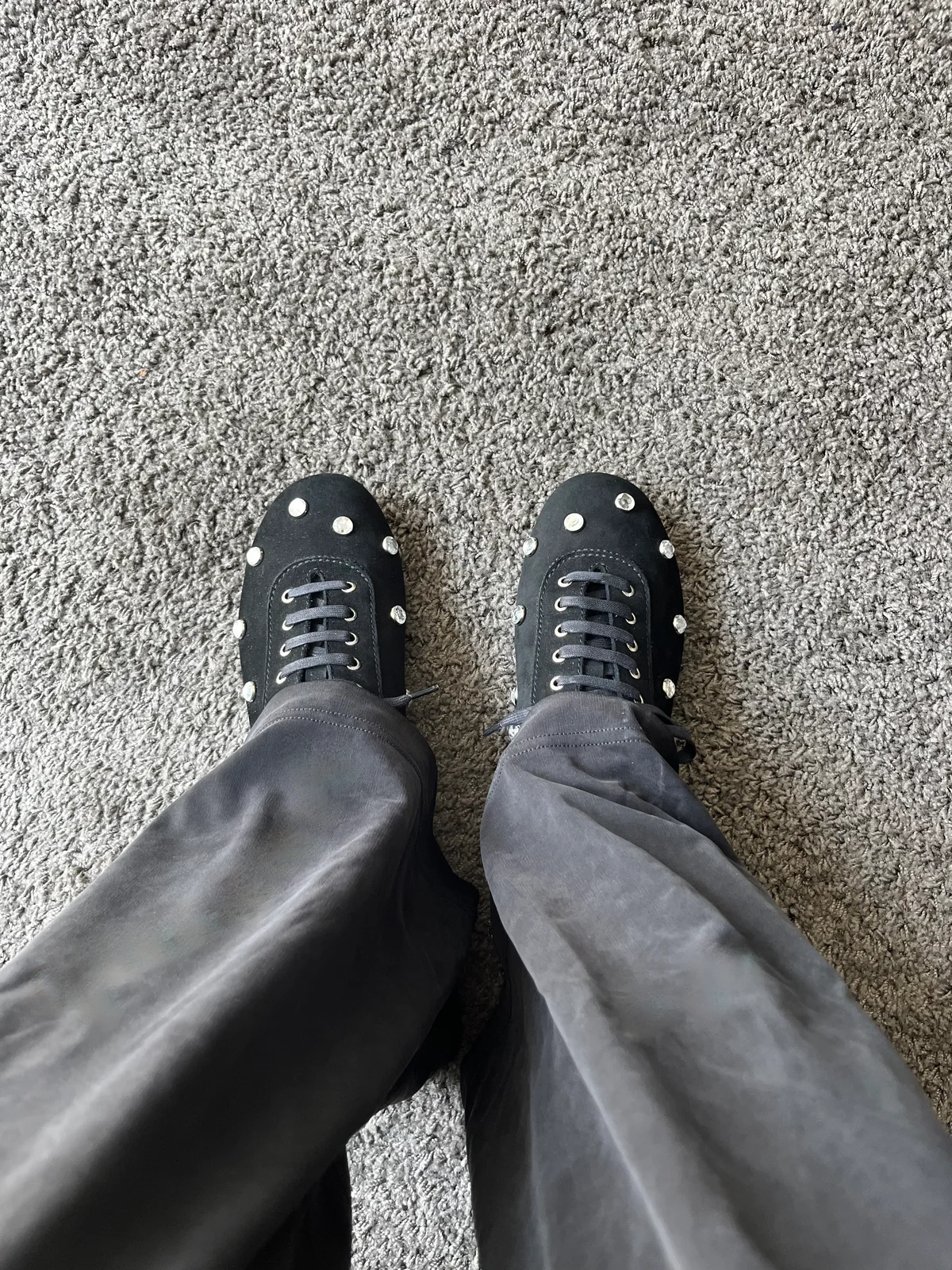 SPURSHOP LACADE ラカド ブラック ズボンと合わせた写真