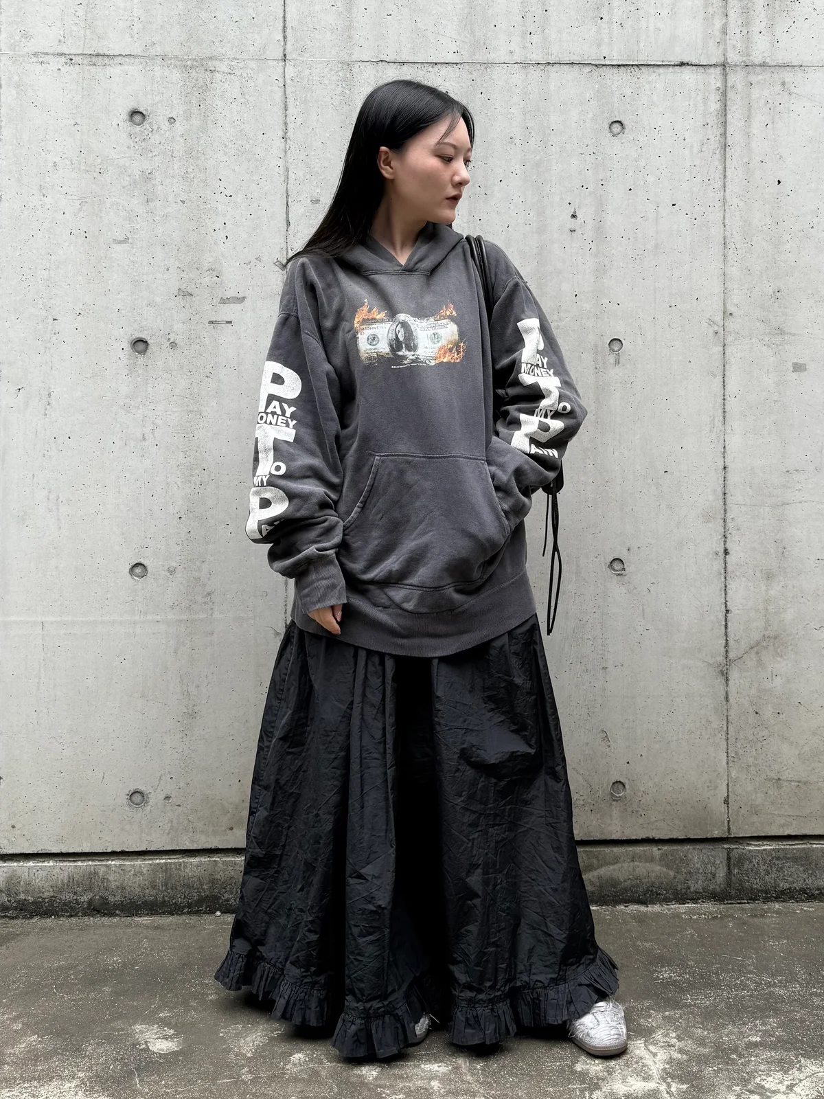 おしゃれな人の愛用パーカ　パーカ　セントマイケル　saint mxxxxxx　