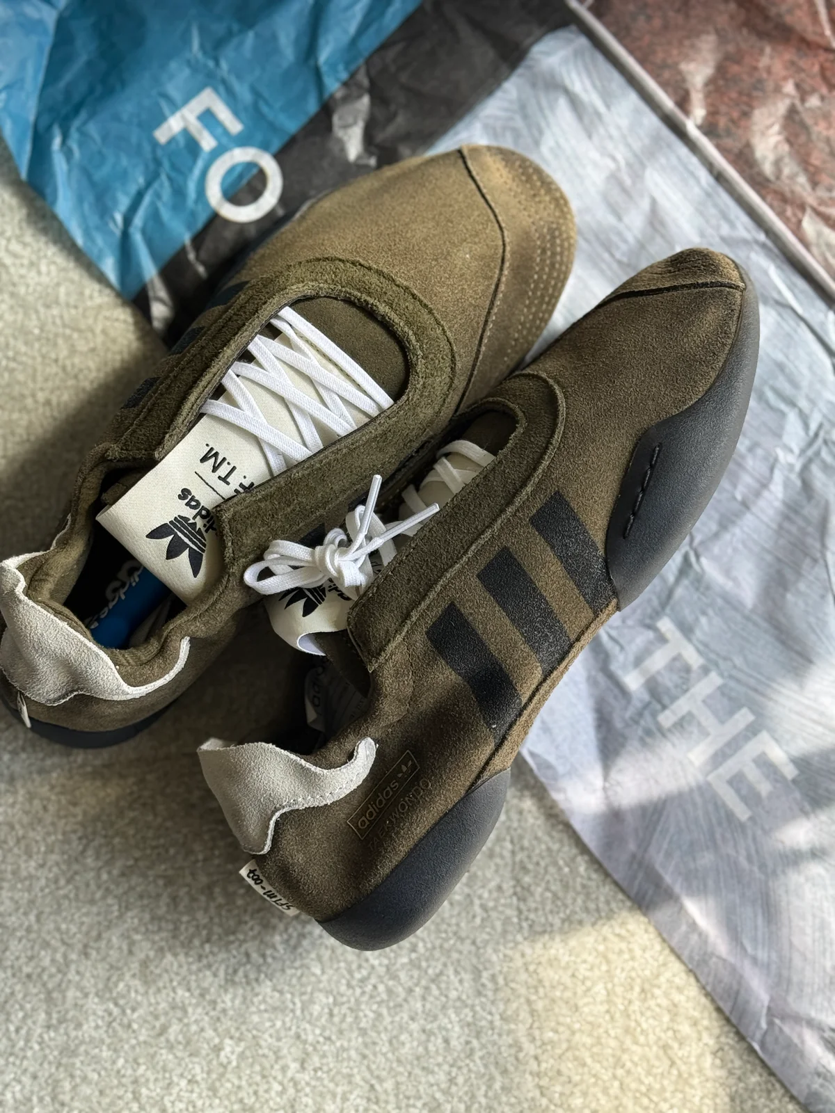 sftm x adidas 006の物撮り写真