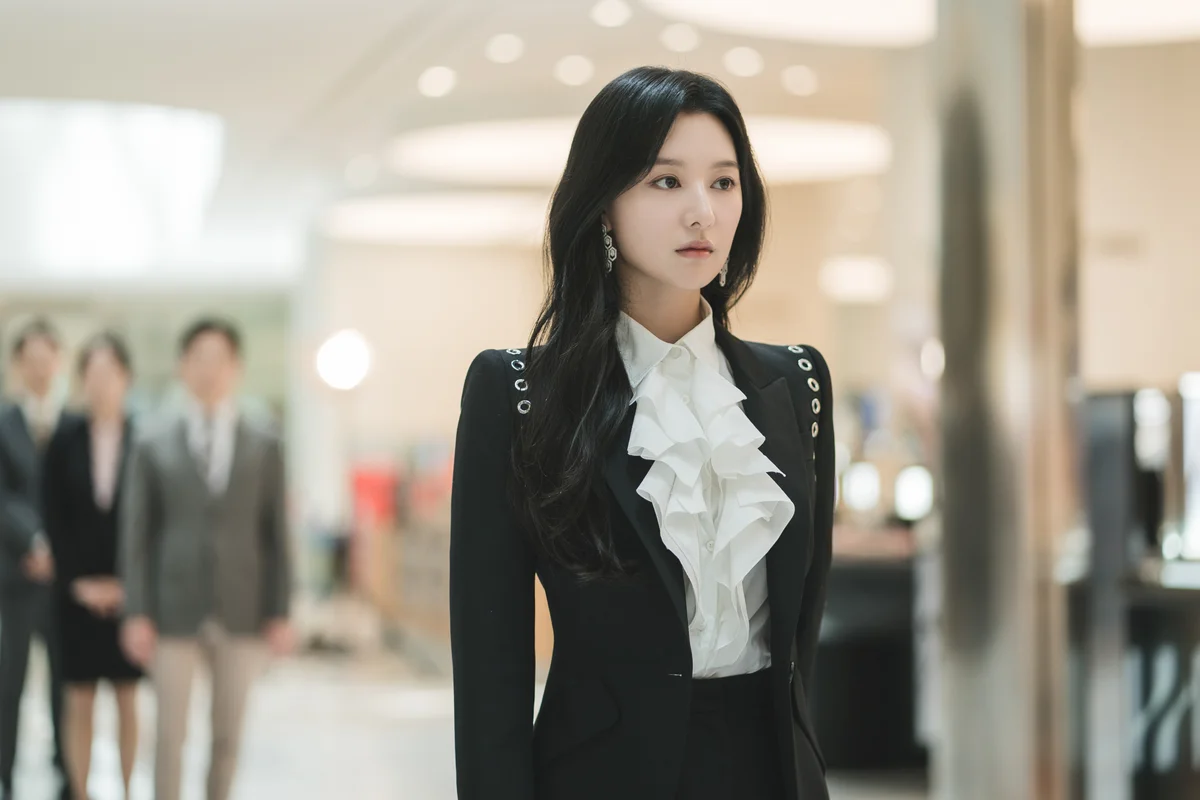 キム・ジウォン　Netflix韓国ドラマ『涙の女王』の場面写真　韓国俳優