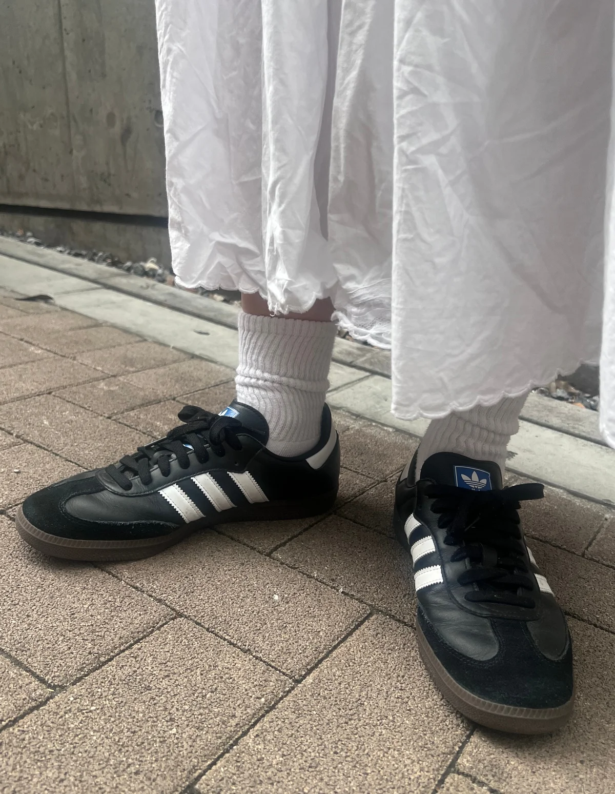 スタイリング　セルフスナップ　スニーカー アディダス adidas