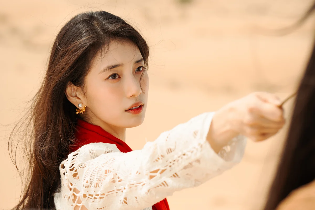 2025年Netflix新作韓国ドラマ　おすすめ　人気　ペ・スジ『魔法のランプにお願い』の場面写真