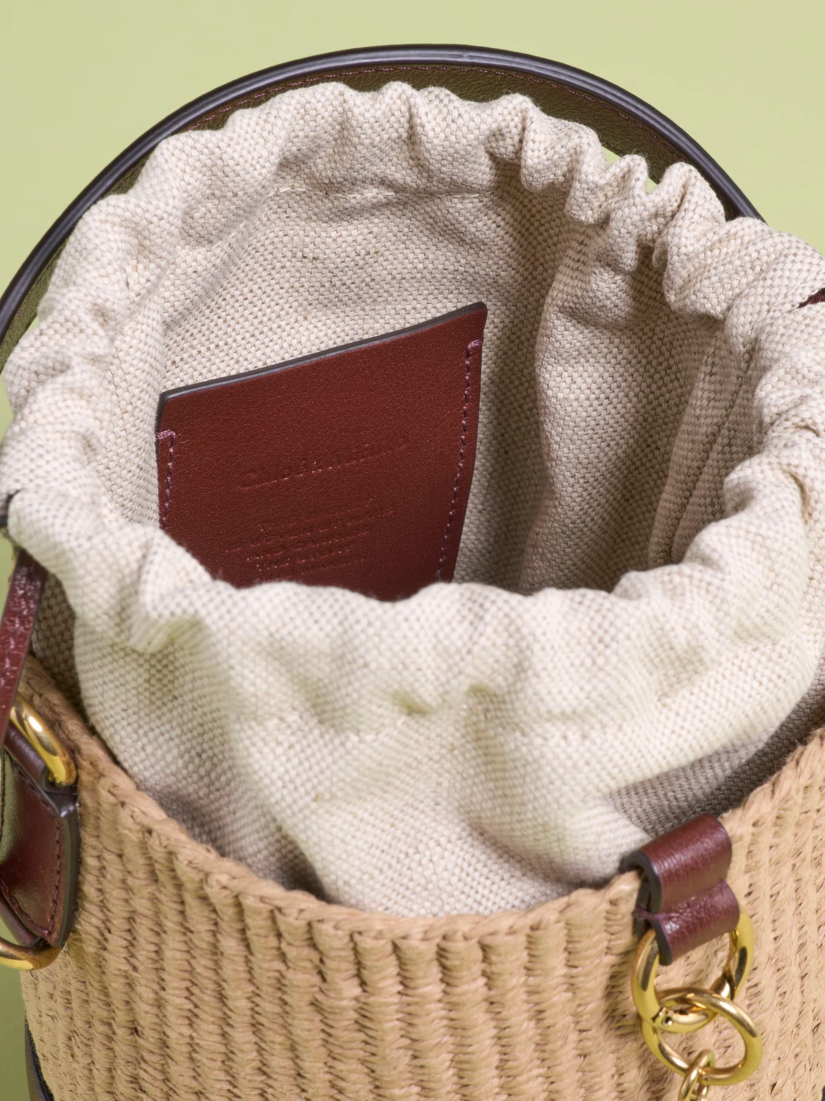 クロエのナチュラルファイバー製Chloé Charmsバスケットバッグ 